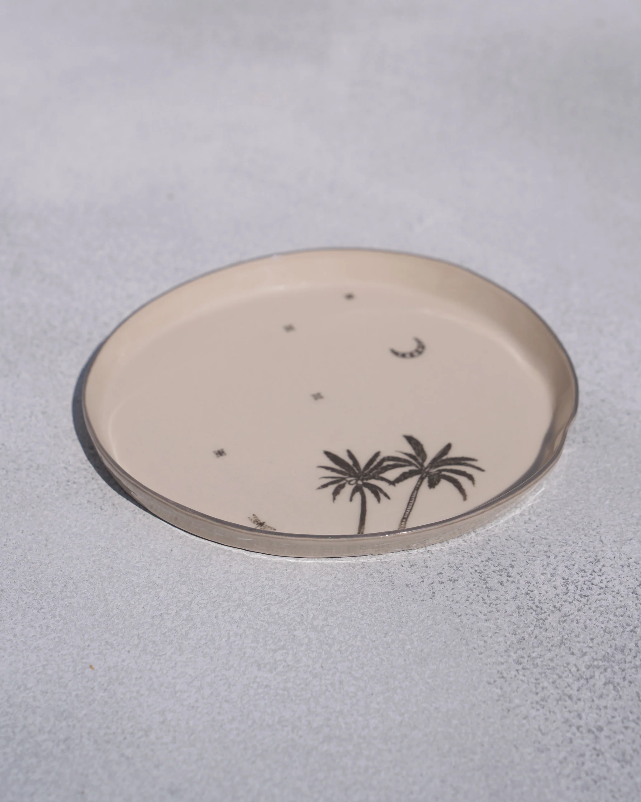 Swaying Palm Desert Plate - Image 3