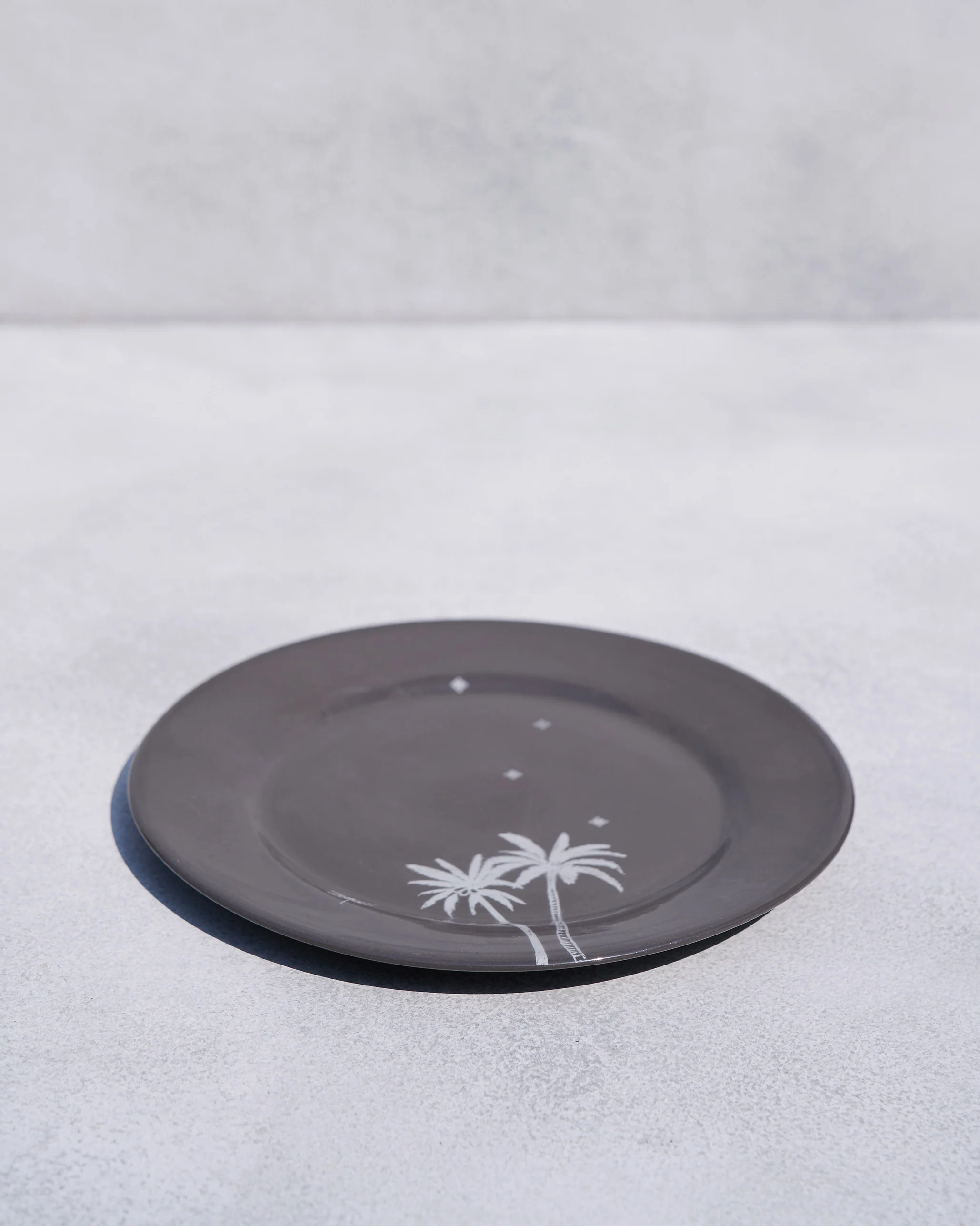 Swaying Palm Quarter Plate - Charcoal - Image 3