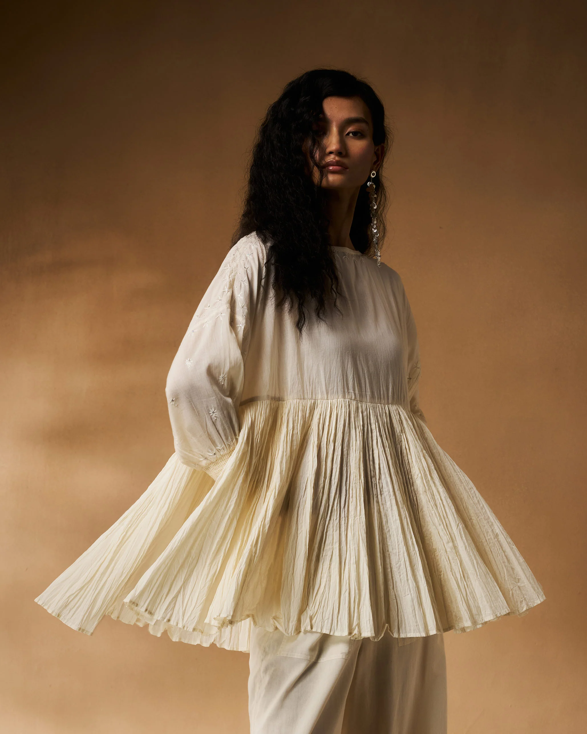 Taabir Top - Ivory Chikankari - Image 4