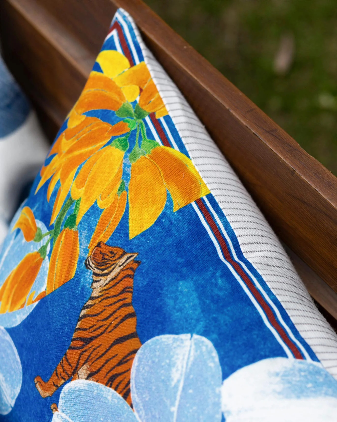 Taalaab Cushion Cover - Image 2