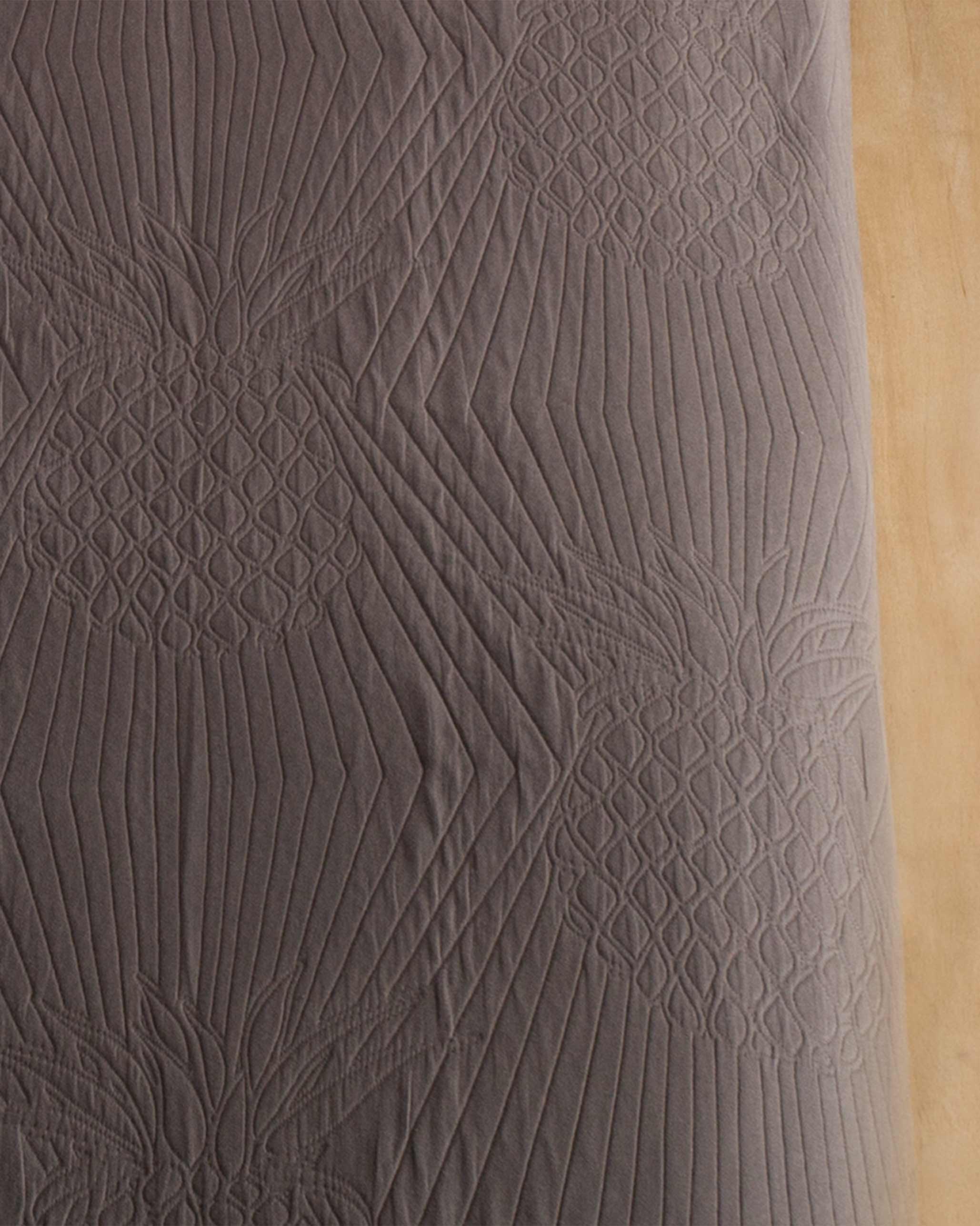 Tangier Matelasse King Bed Cover - Image 2