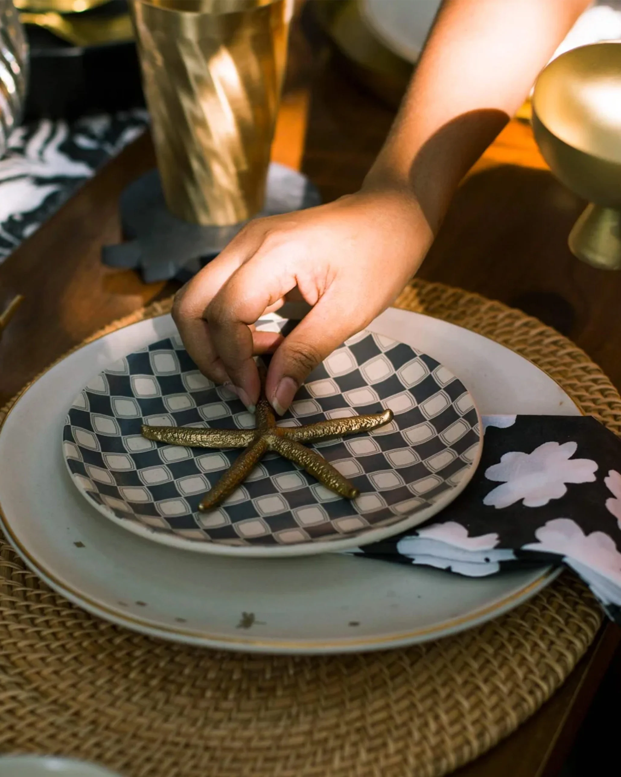 Tara Dinner Plate - Image 4