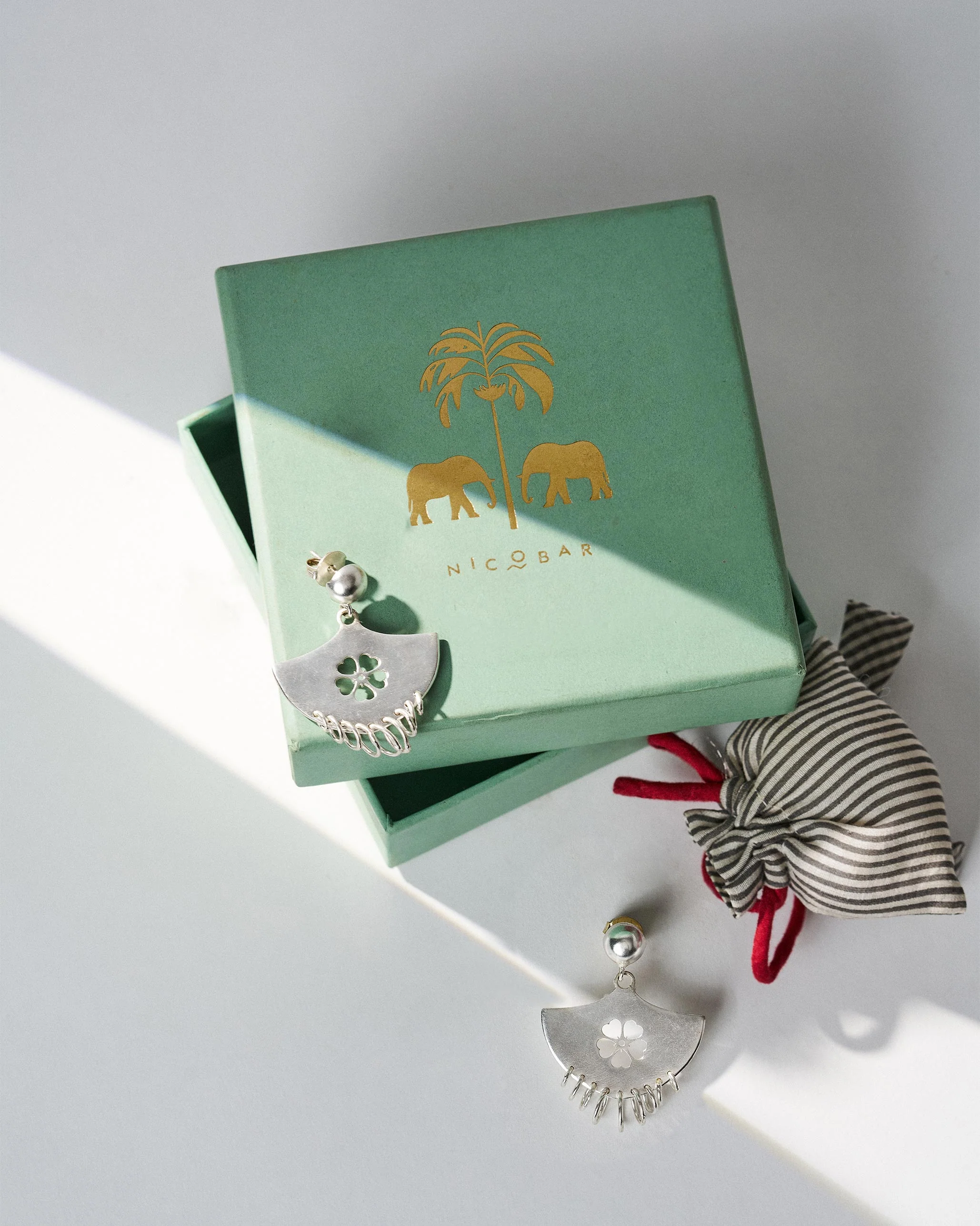 Teer Earrings - Silver - Image 4