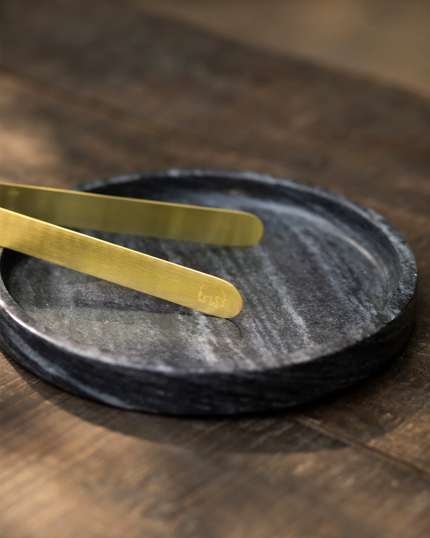 Teesta Platter with Tong - Image 2