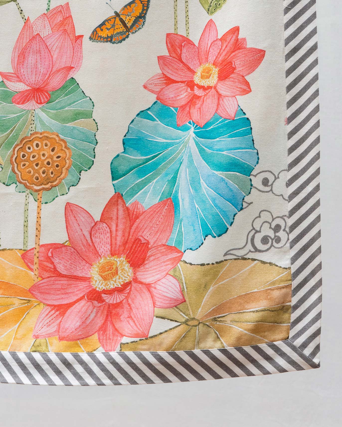 Temple Garden Bed Cover - Image 3