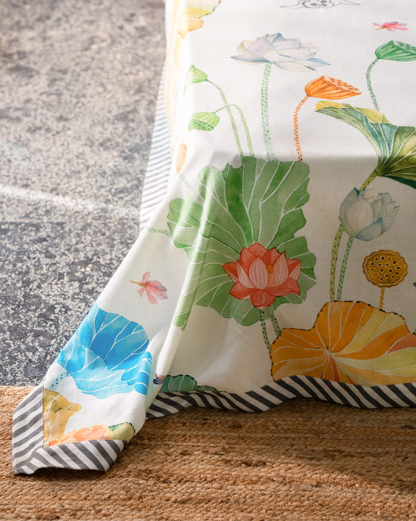 Temple Garden Bed Cover - Image 4