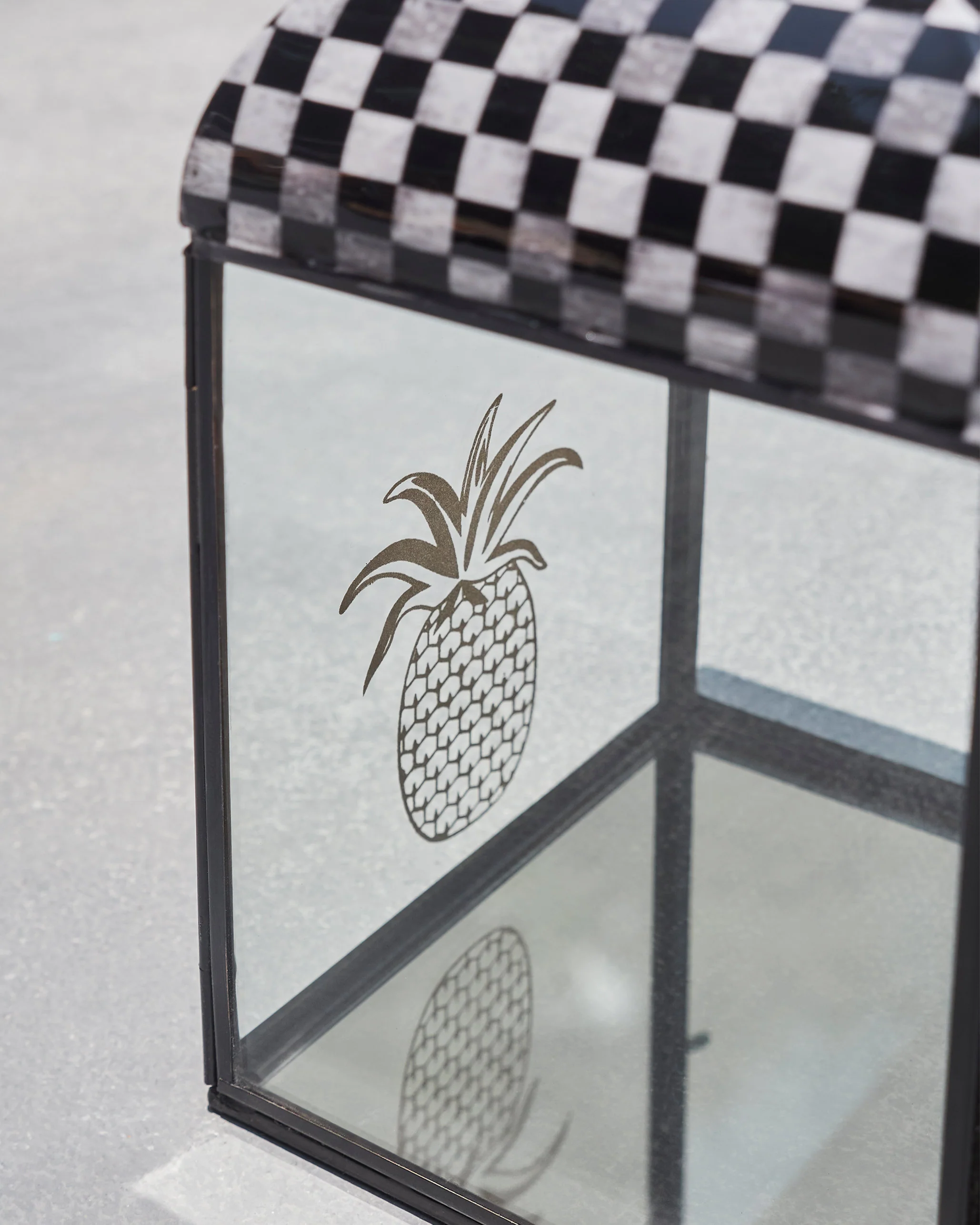 Temple Lantern - Image 4