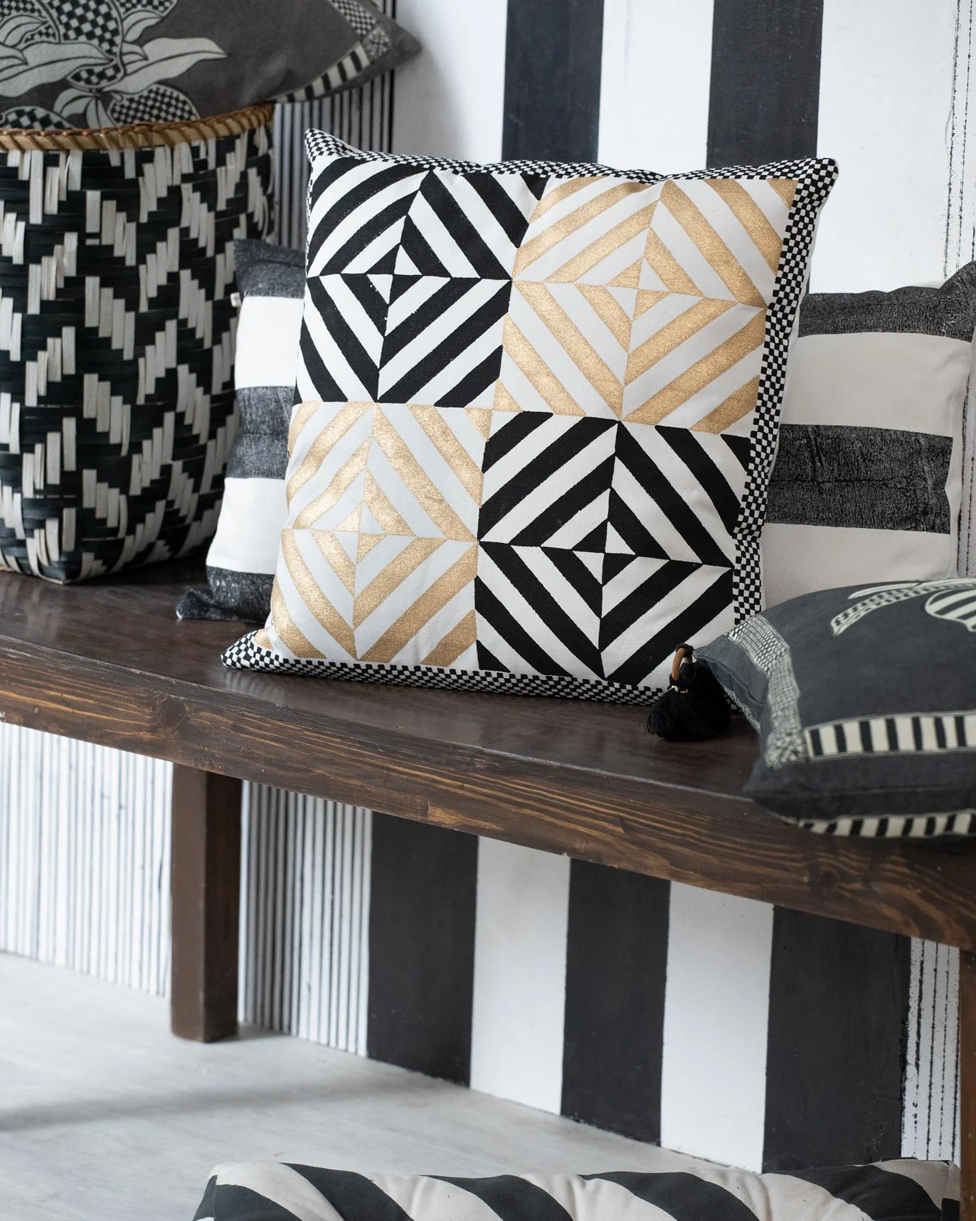 Tessera Cushion Cover - Black & Gold - Image 2