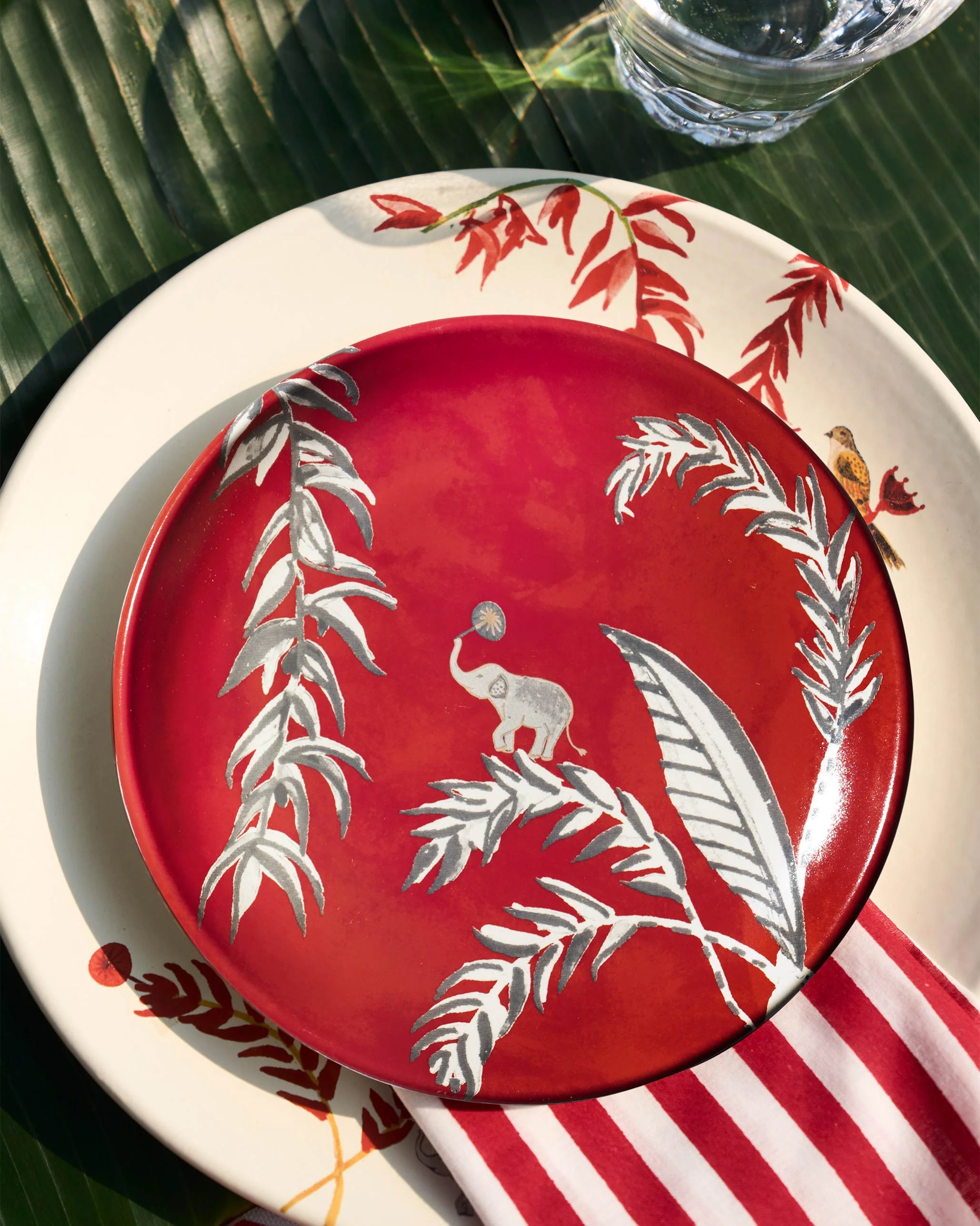 Thazin Quarter Plate - Red - Image 3