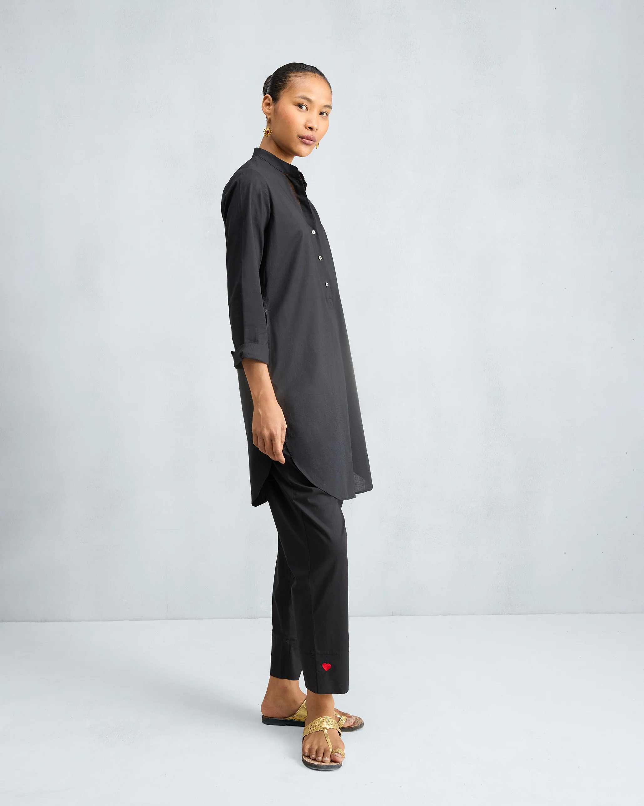 The Basic Mid Length Kurta Set - Black - Image 2