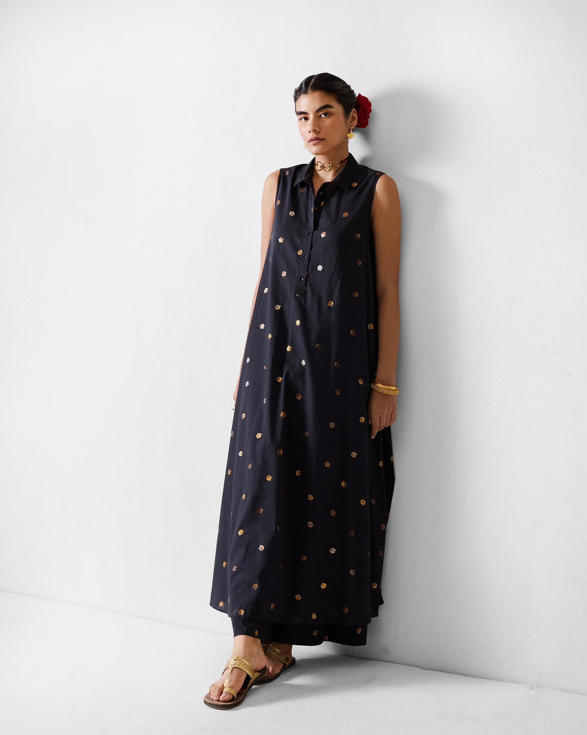 The Parallel Kurta Set - Black & Gold Printed