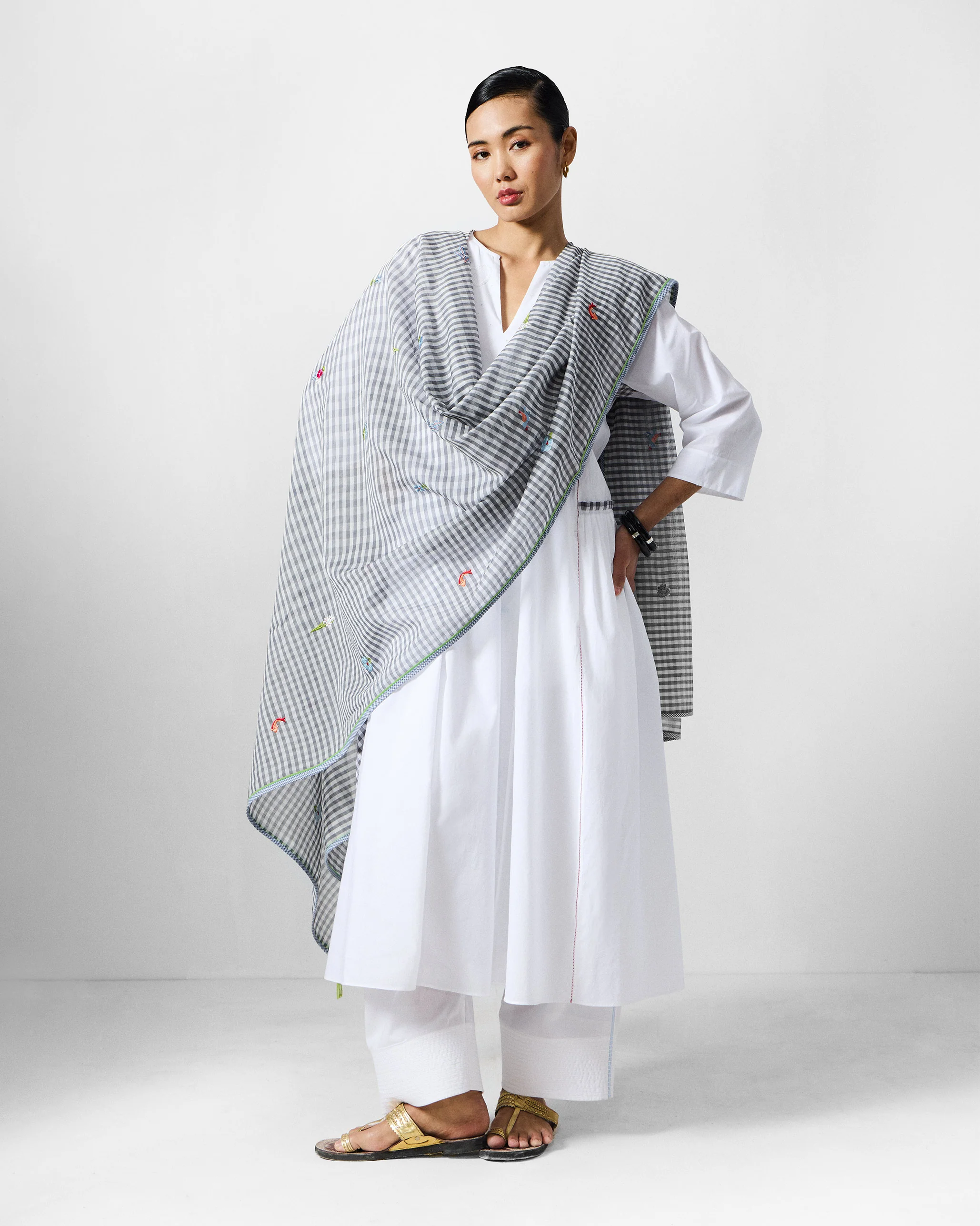 The Torsa Kurta Set - White - Image 7