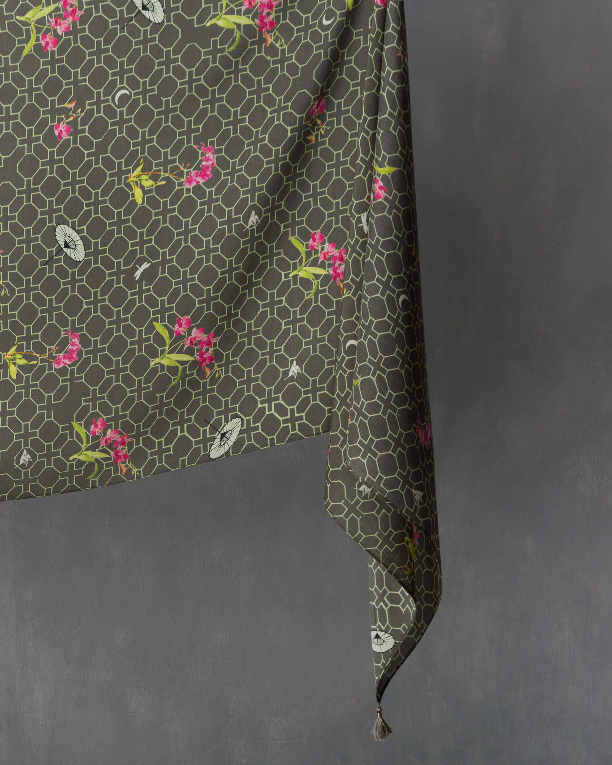 The Trellis Scarf - Image 2