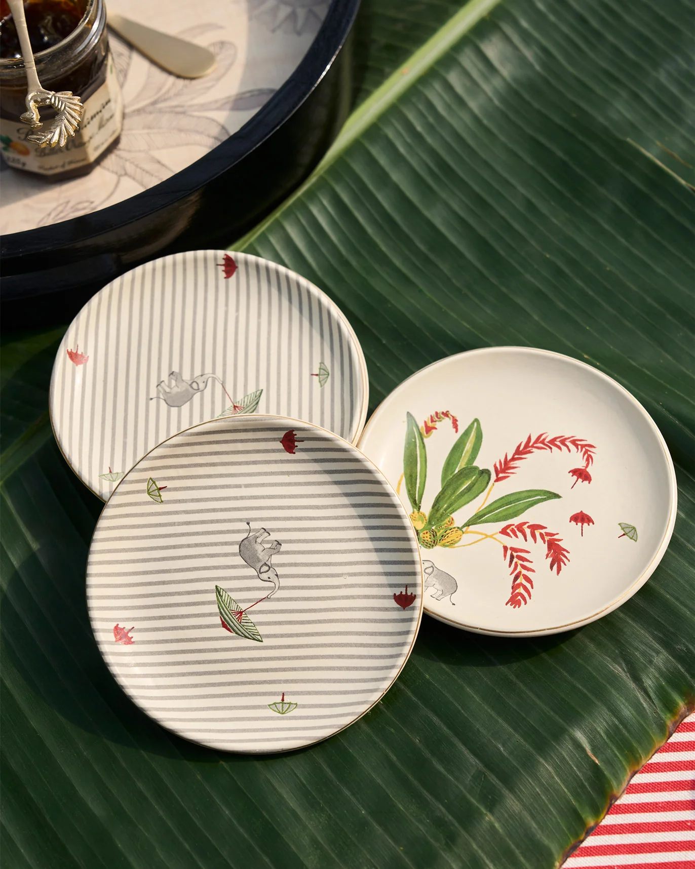 Thiri Tea Plates (Set of 4) - Image 3