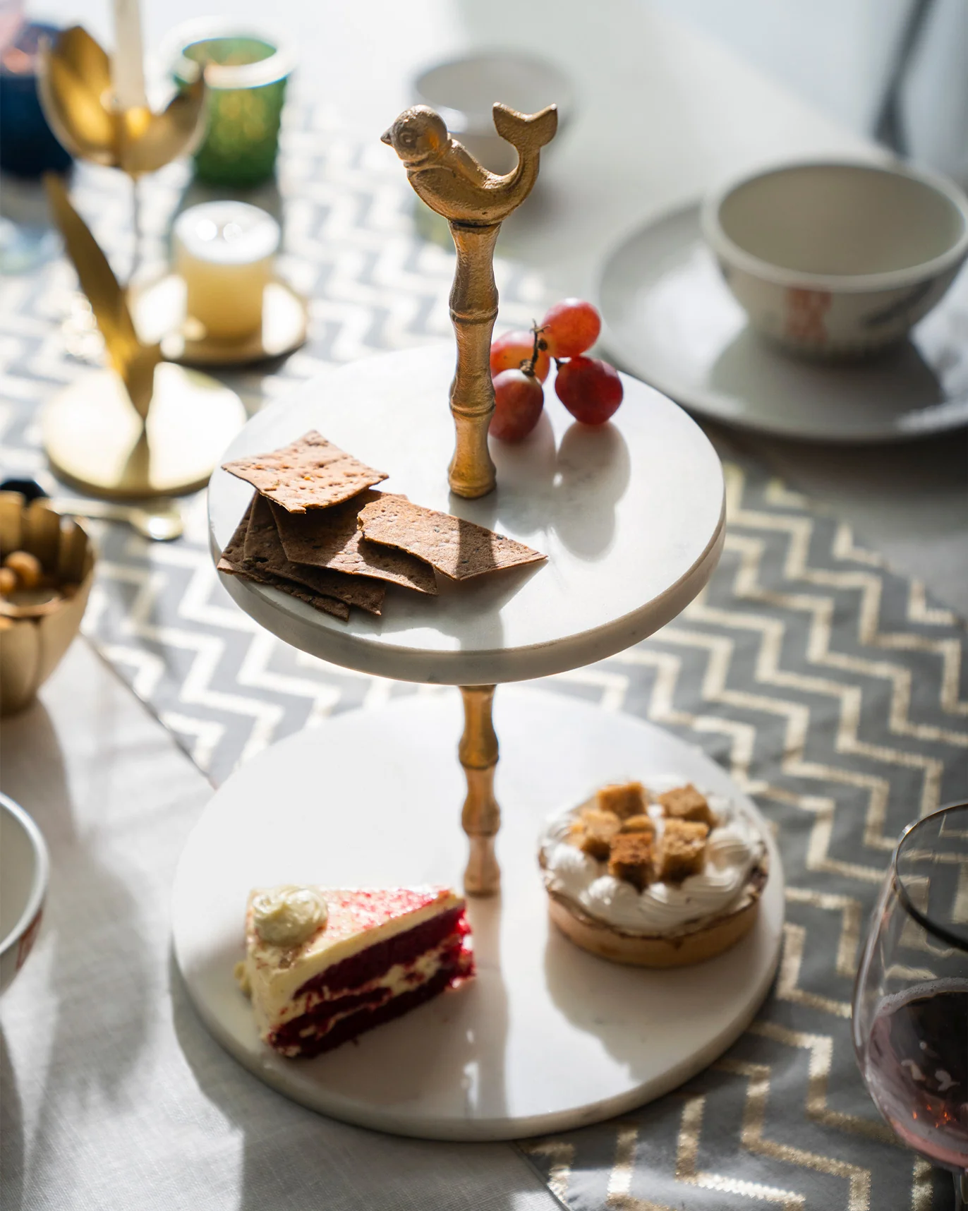 Tota 2 Tier Cake Stand - Image 5