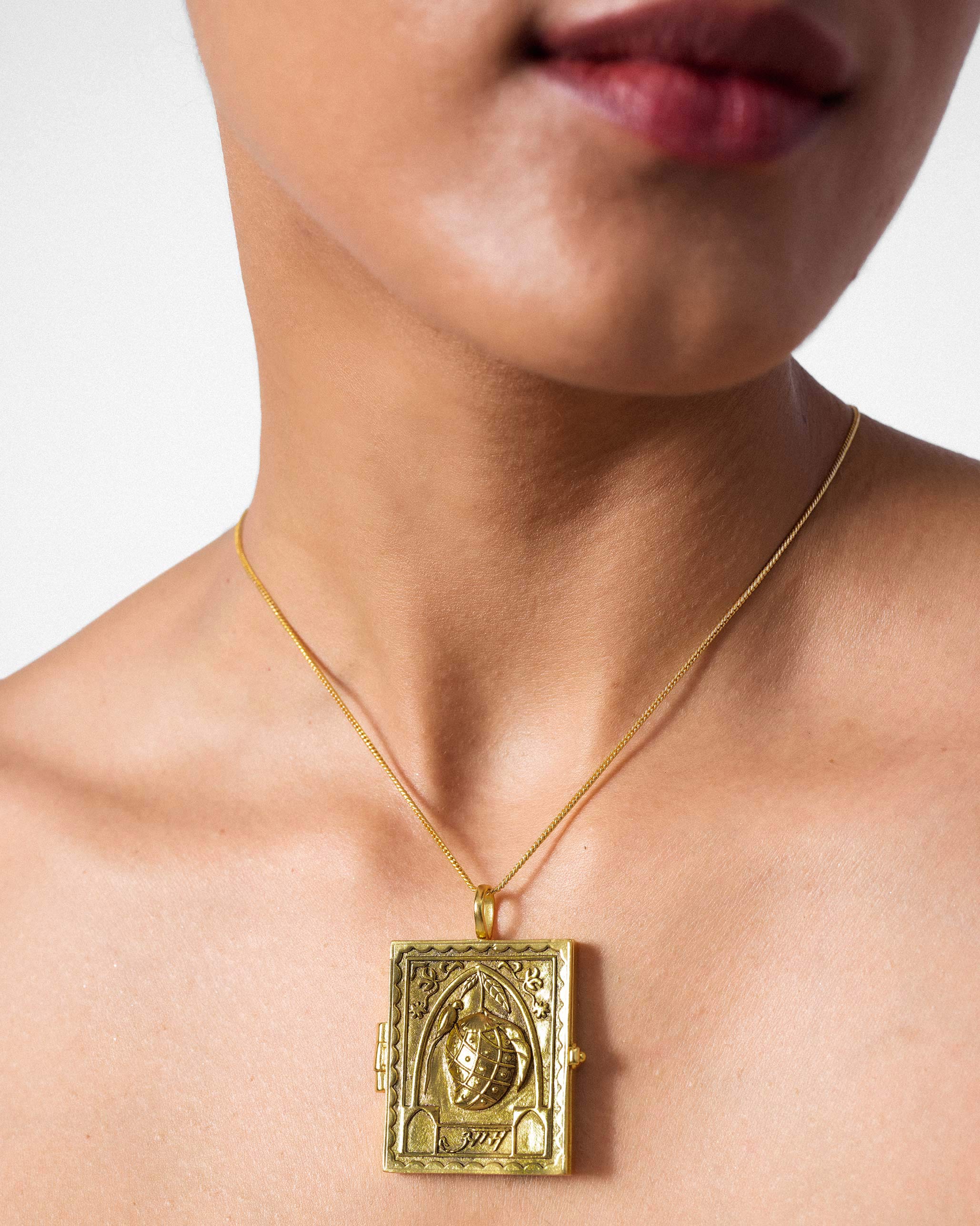 Tota Locket - Gold - Image 3