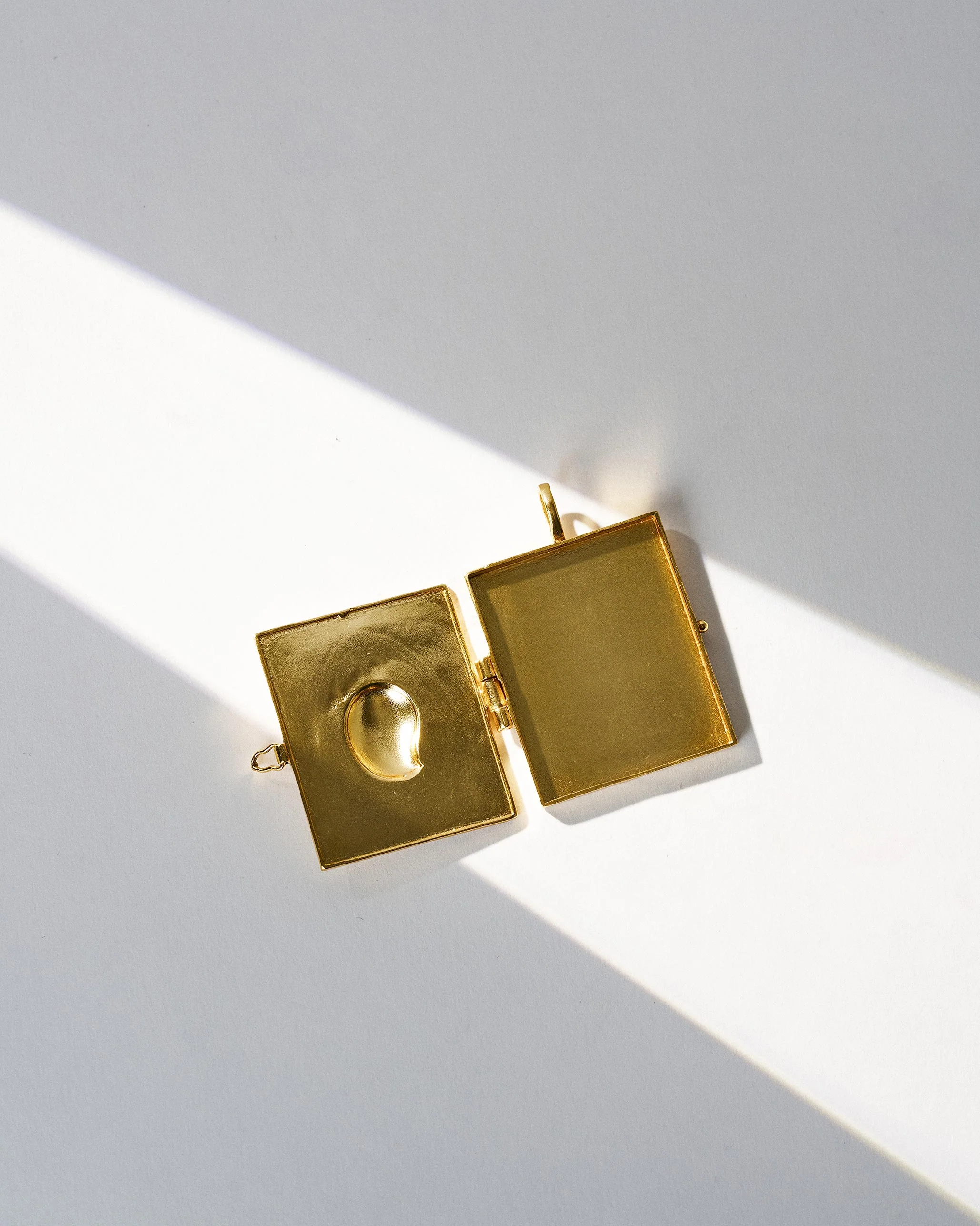 Tota Locket - Gold - Image 6