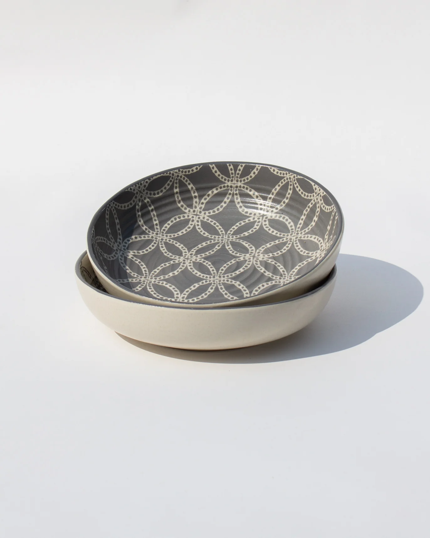 Trelis Shallow Bowls (Set of 2) - Image 2