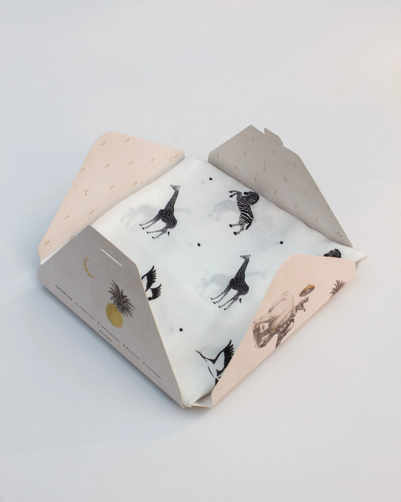 Tribe Scarf - White - Image 4