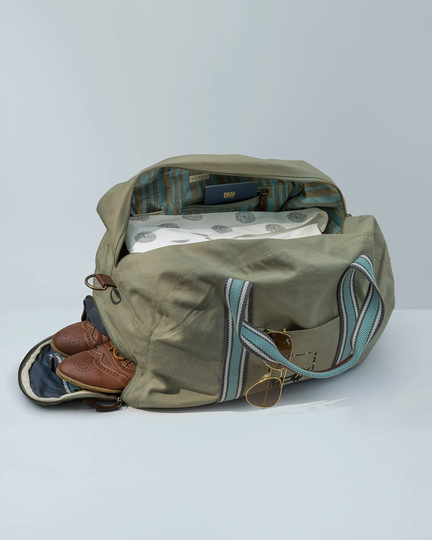 Tribe Weekender Bag - Image 4