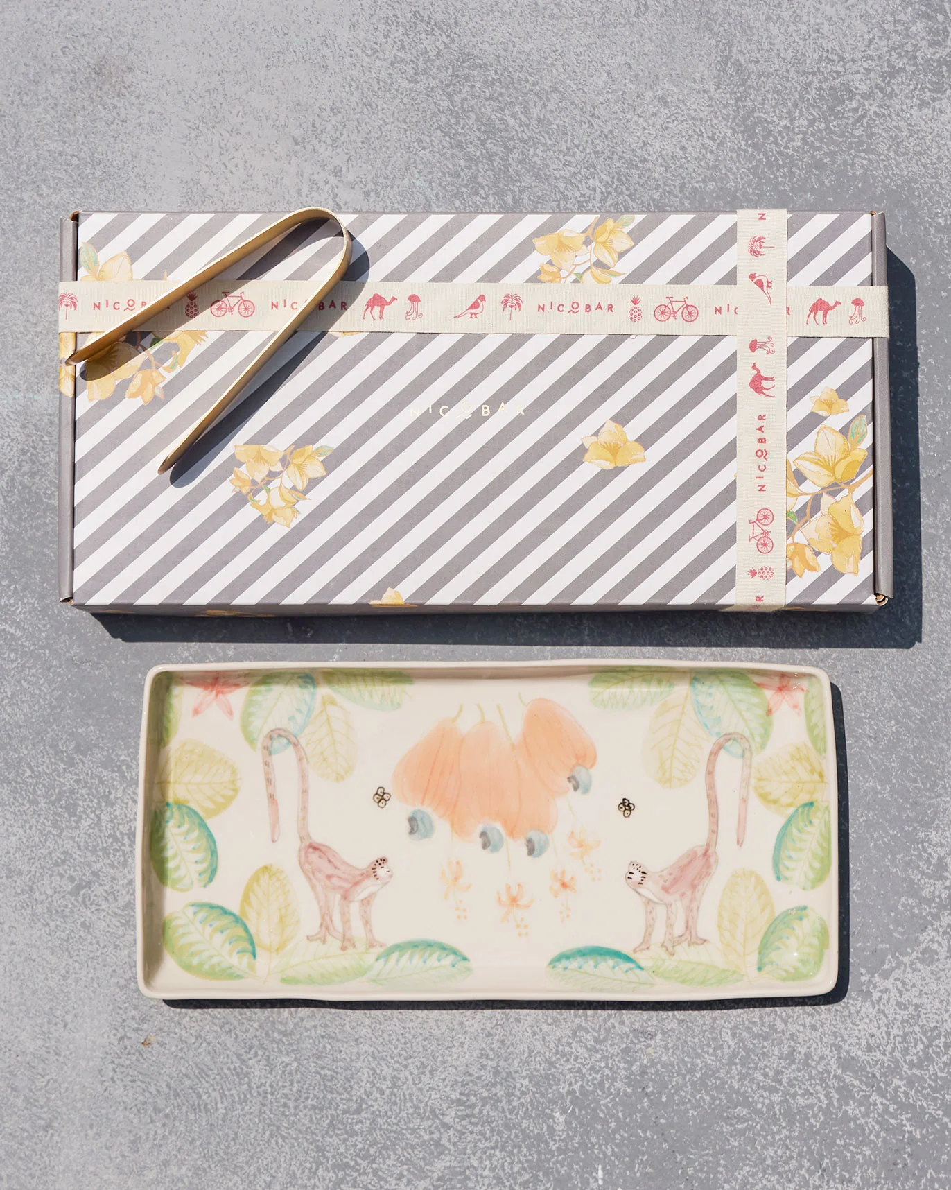 Tropico Jungle Tray with Tong - Image 6