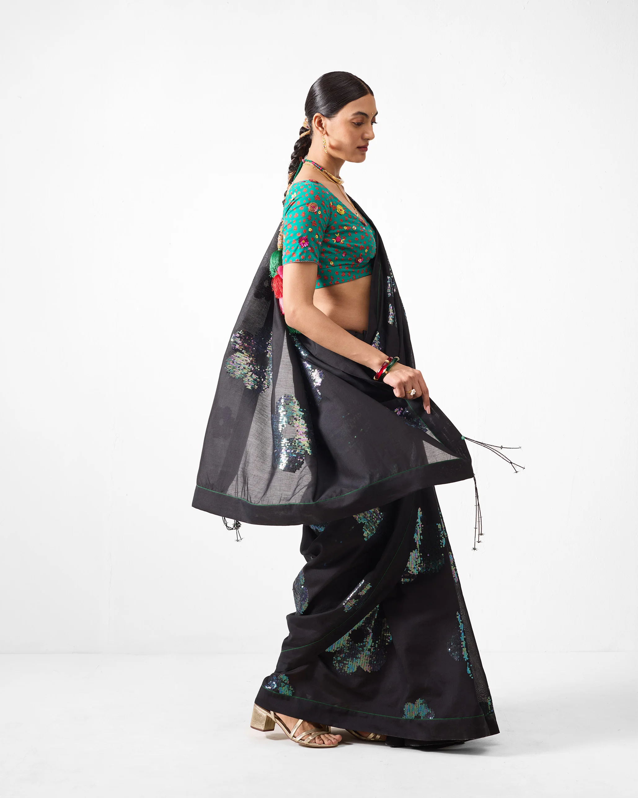 Urooj Sari - Black Embroidered - Image 7