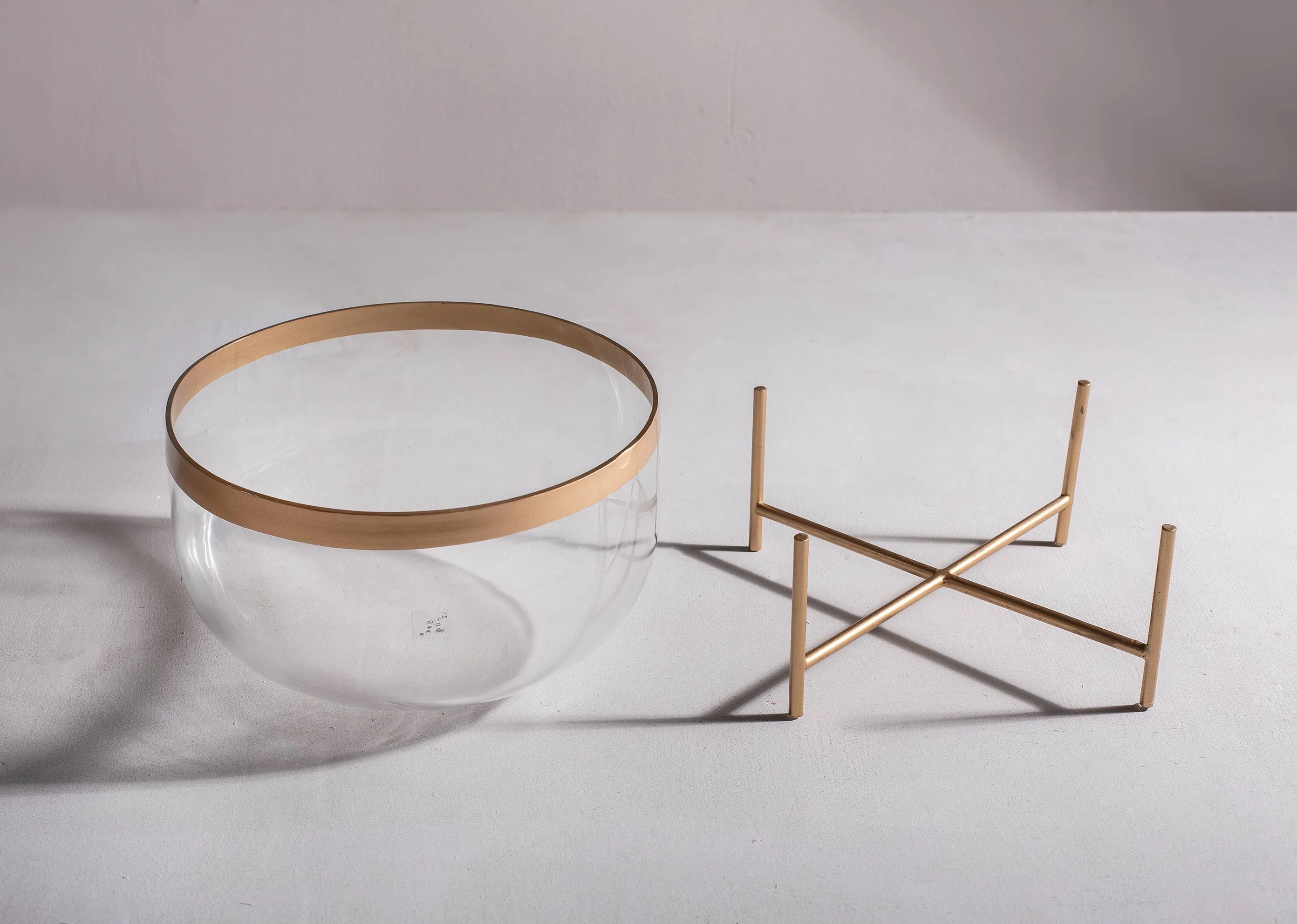 Uzo Glass Bowl with Stand - Image 3