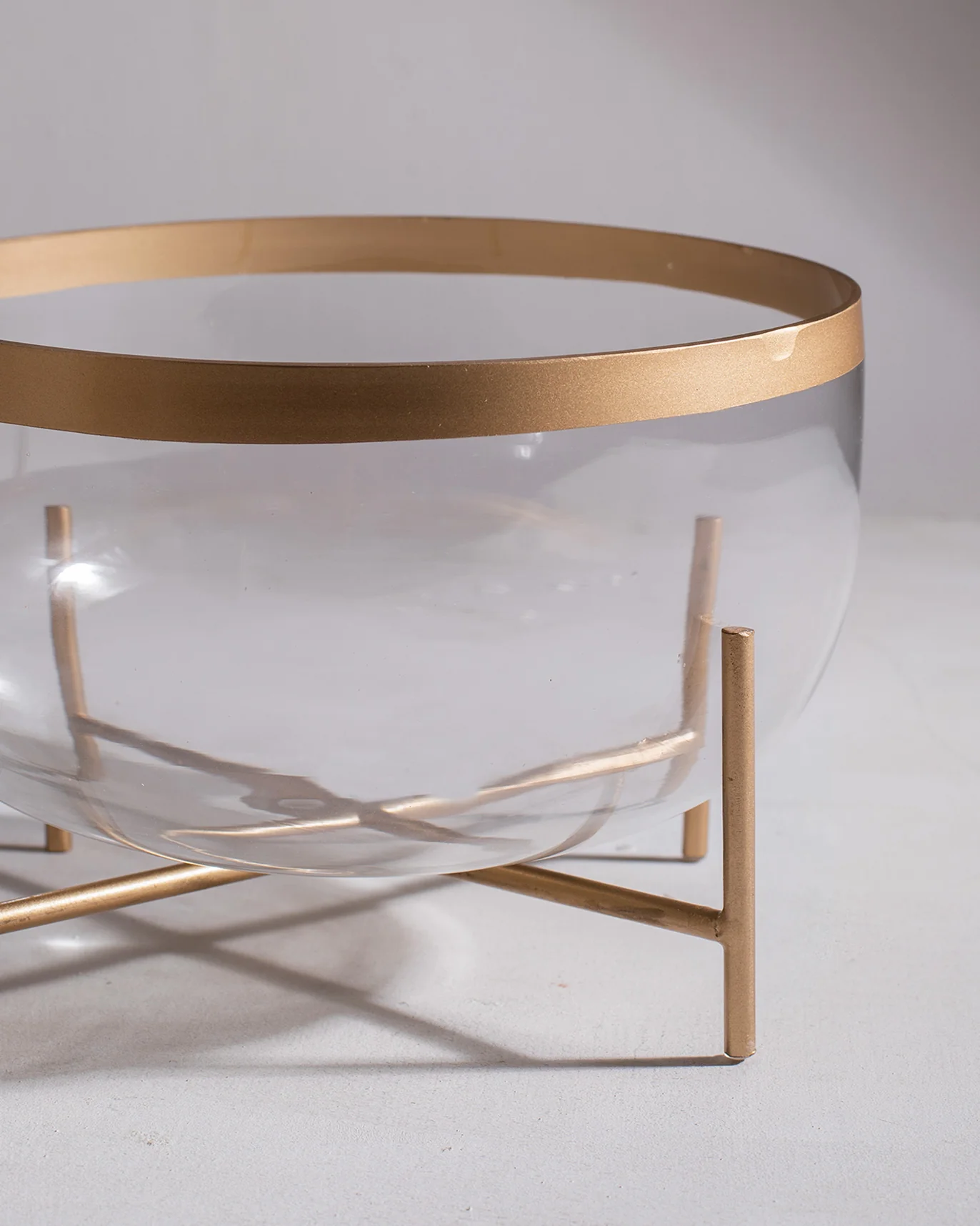 Uzo Glass Bowl with Stand - Image 5