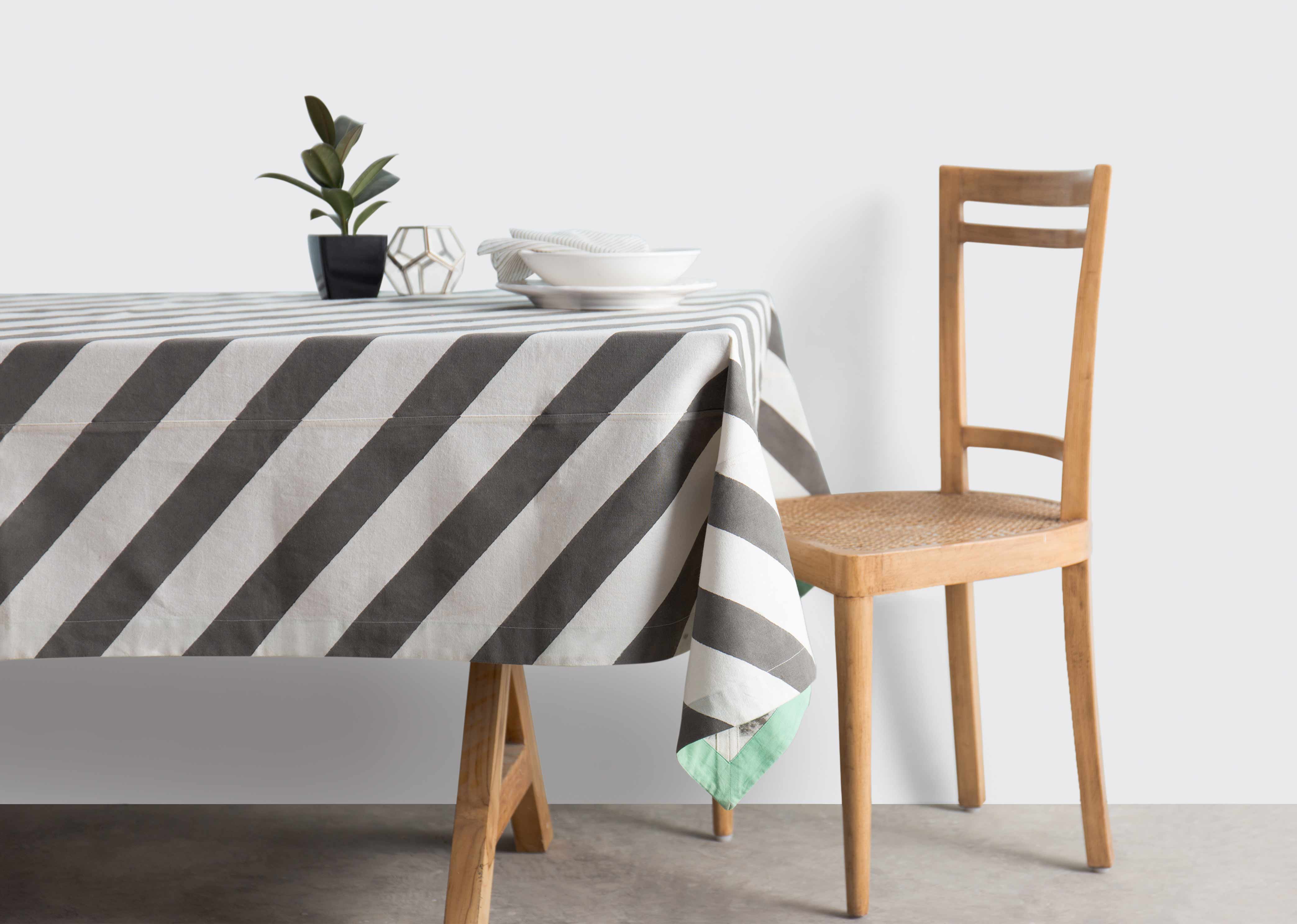 Verandah Candy Stripe Table Cloth Large - Image 3