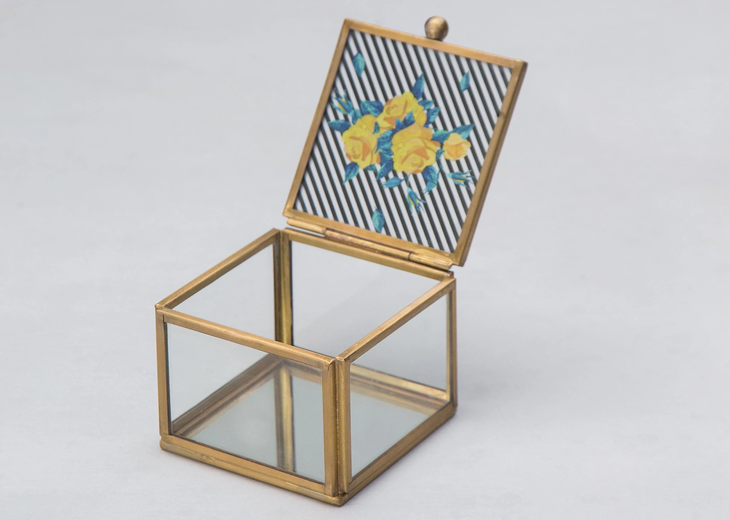 Vintage Jewellery Box - Small - Image 3