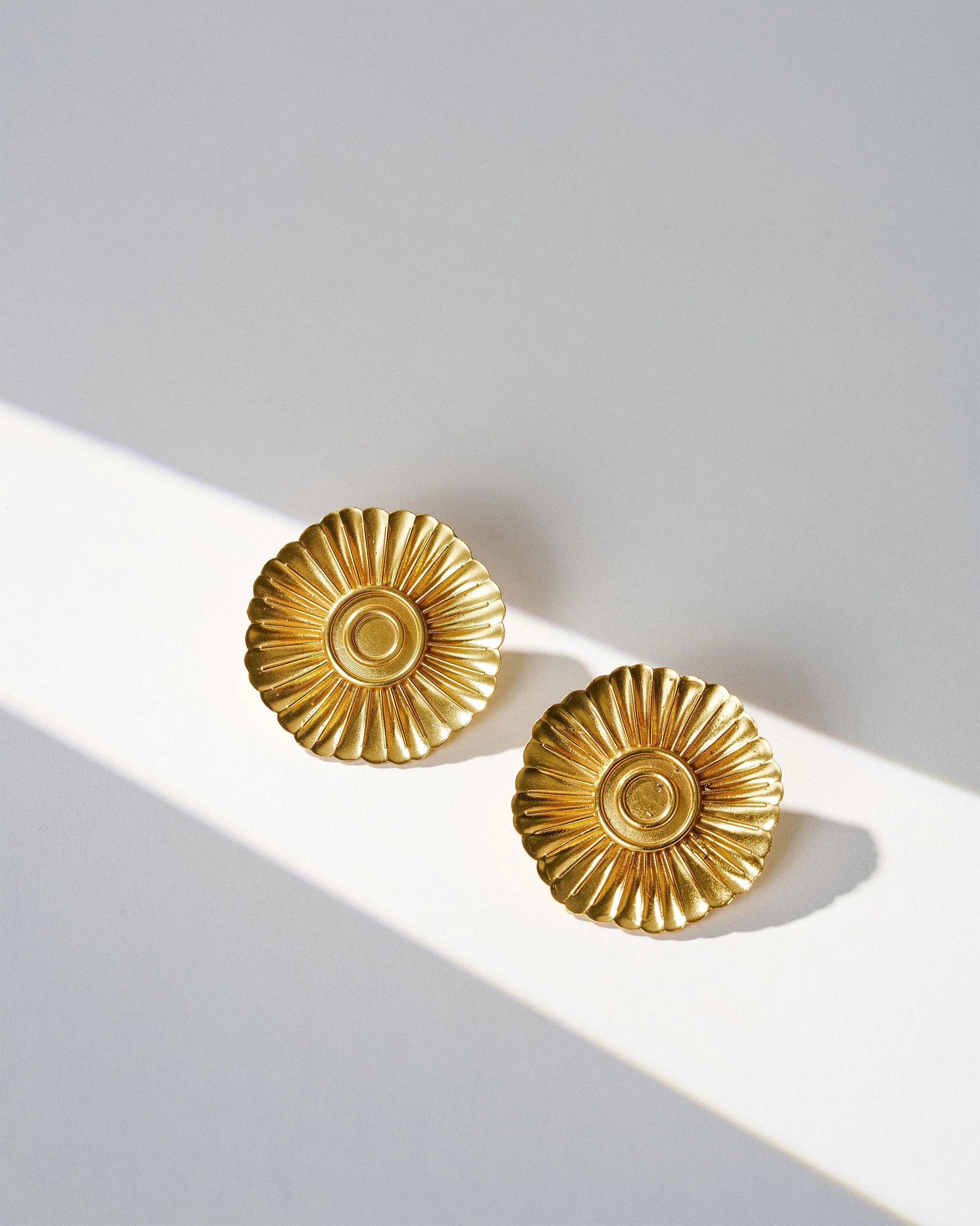 Vintage Studs - Gold - Image 3