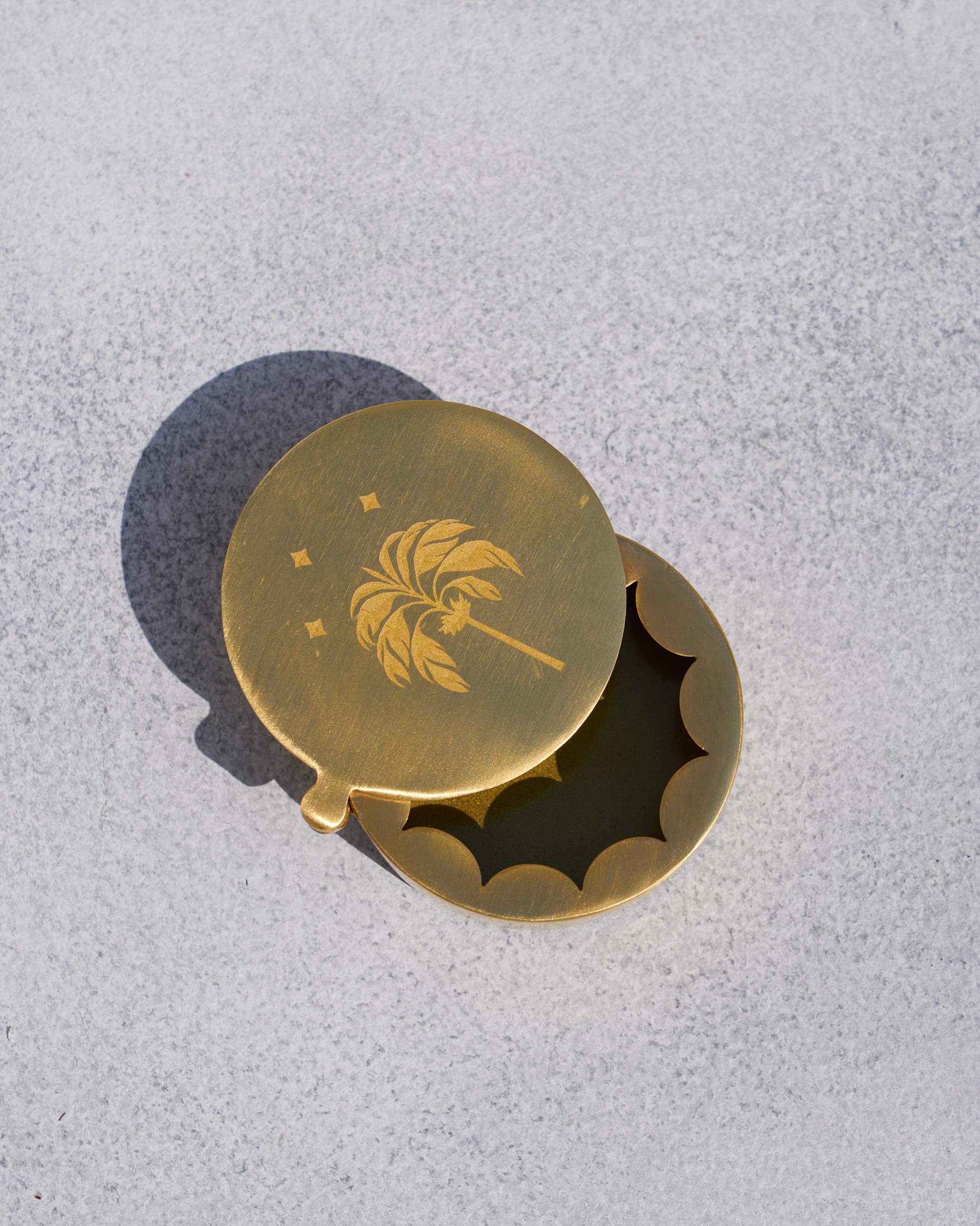 Waadi Kesar Box Gold - Image 4