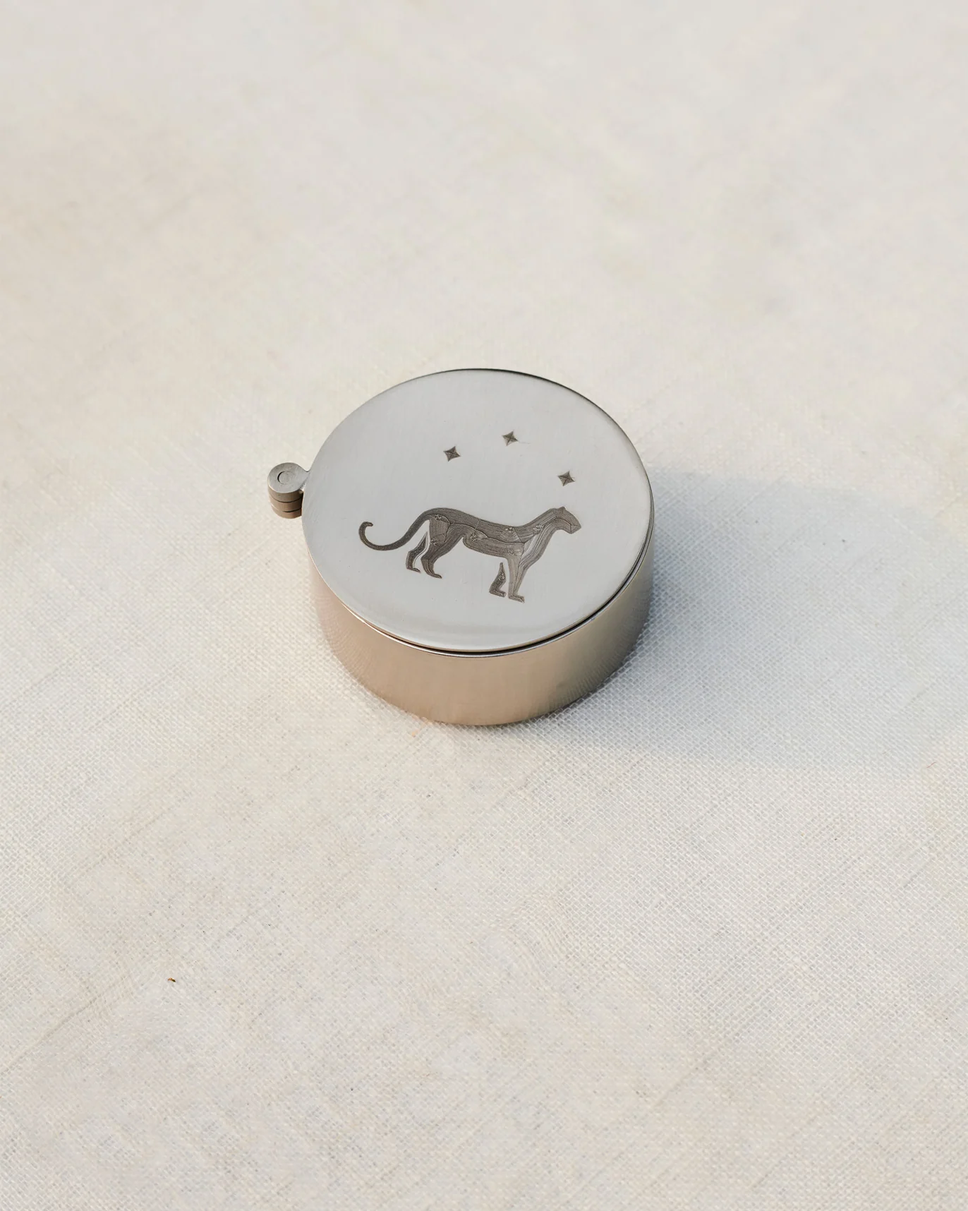 Waadi Kesar Box Silver - Image 2