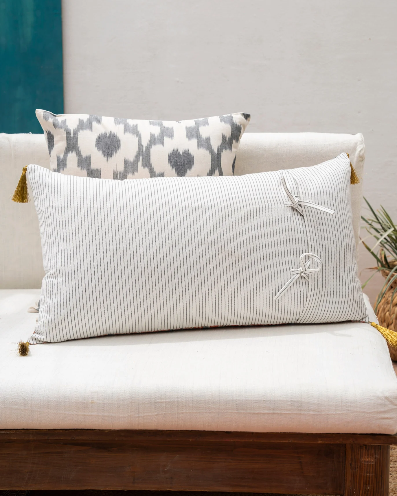 Water Lily Cushion Cover - Image 3