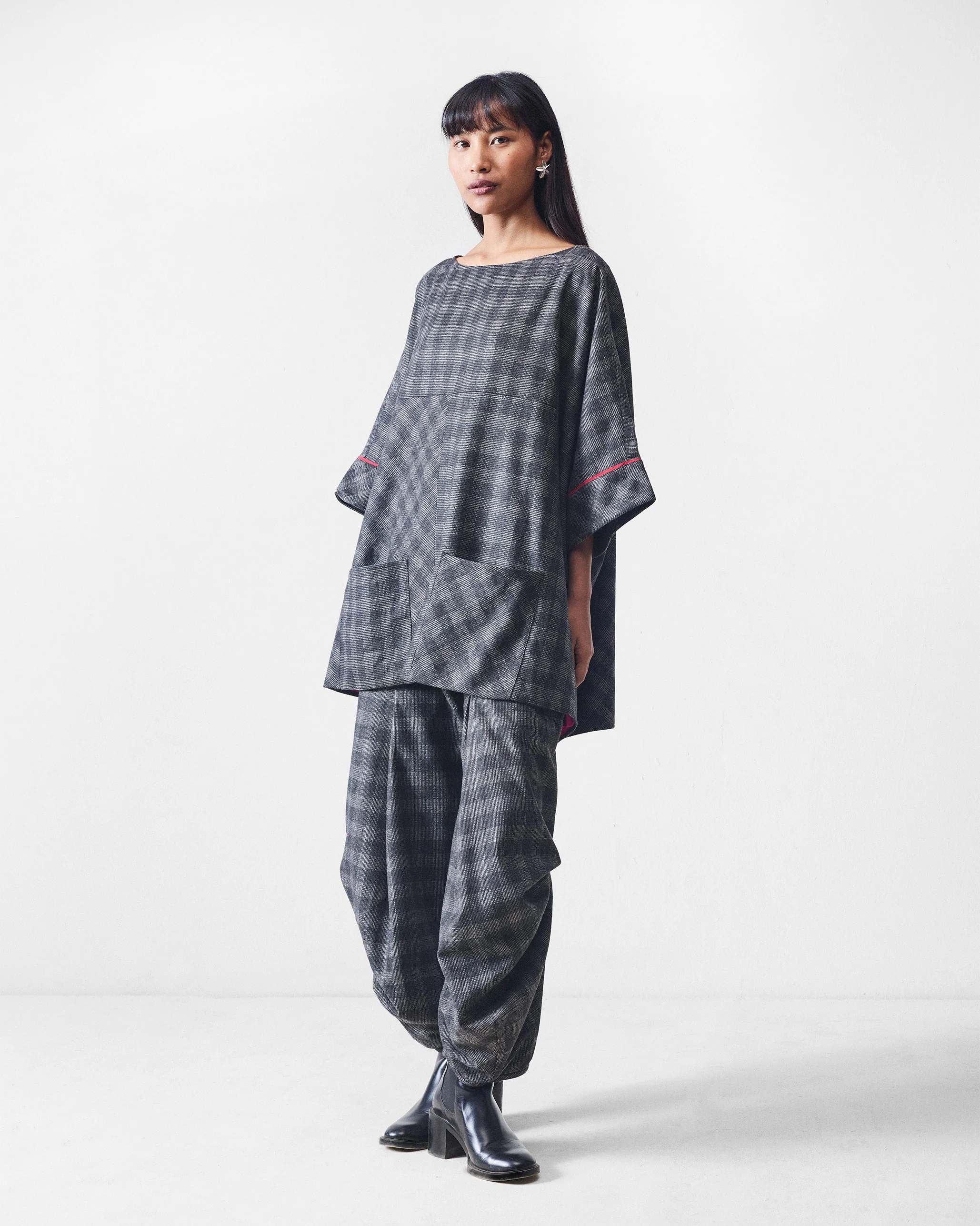 Weekend Trousers - Black & Charcoal - Image 5