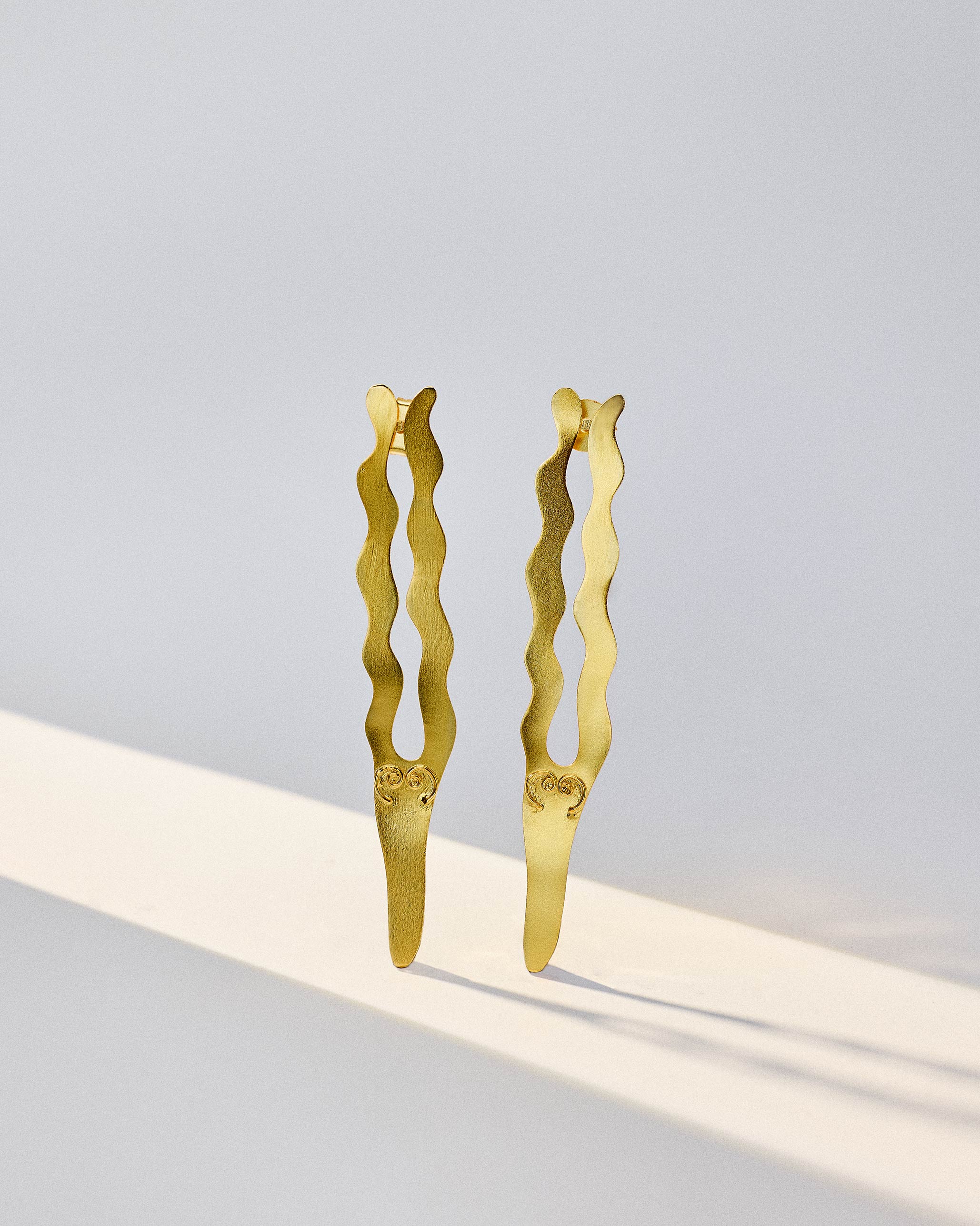 Windy Aries Earrings - Gold - Image 3