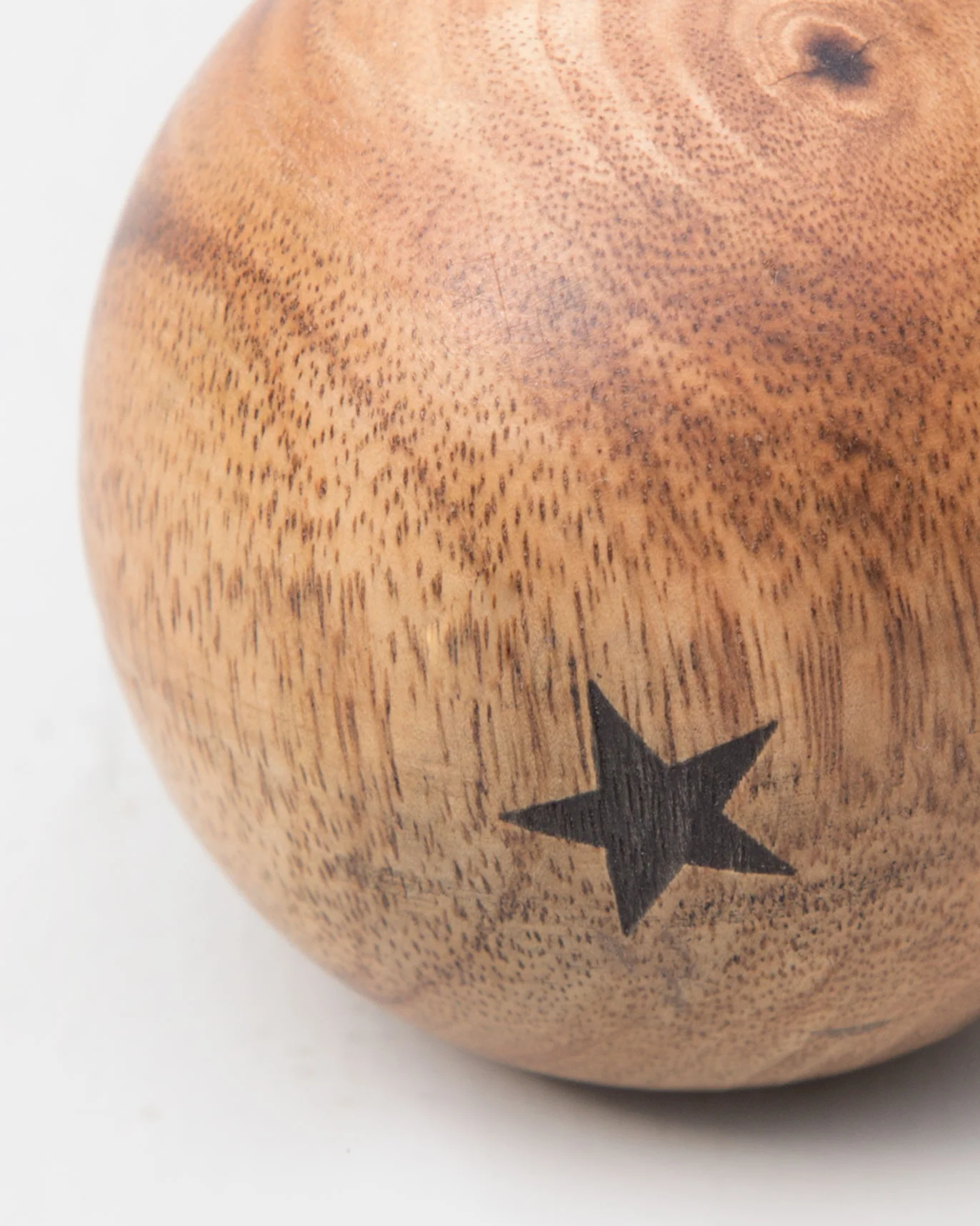 Wine Decanter Stopper With Star Etching - Image 2