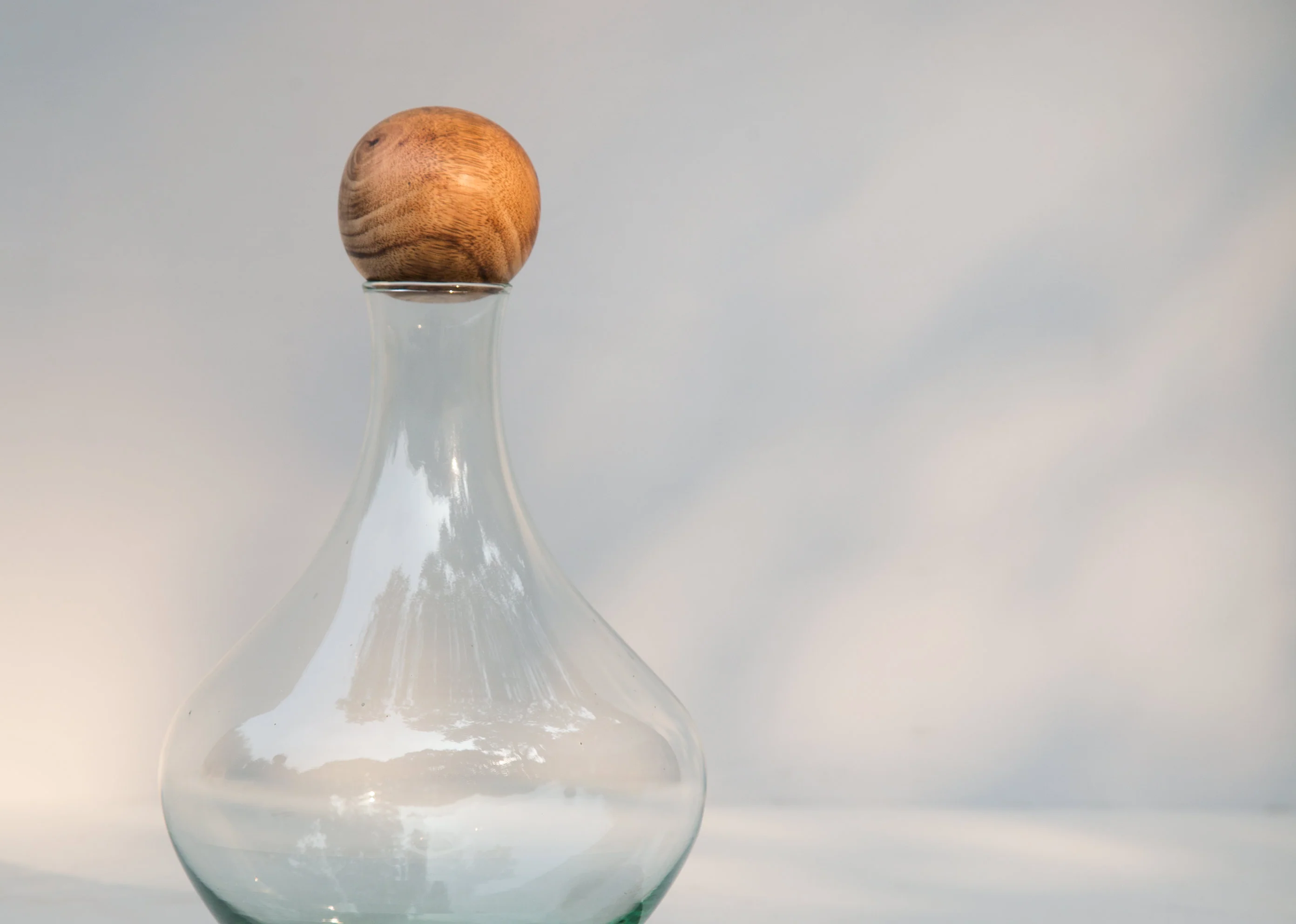 Wine Decanter Stopper With Star Etching - Image 3