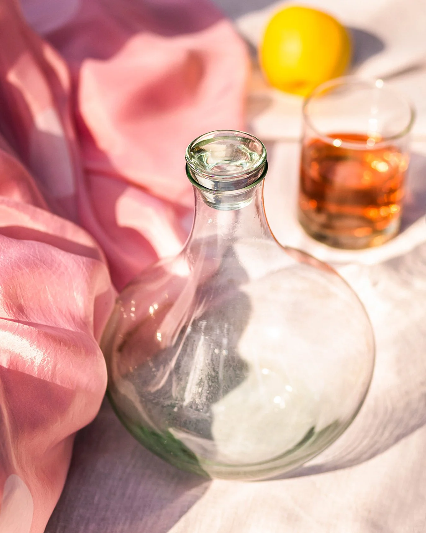 Wine Decanter with Stopper - Image 2