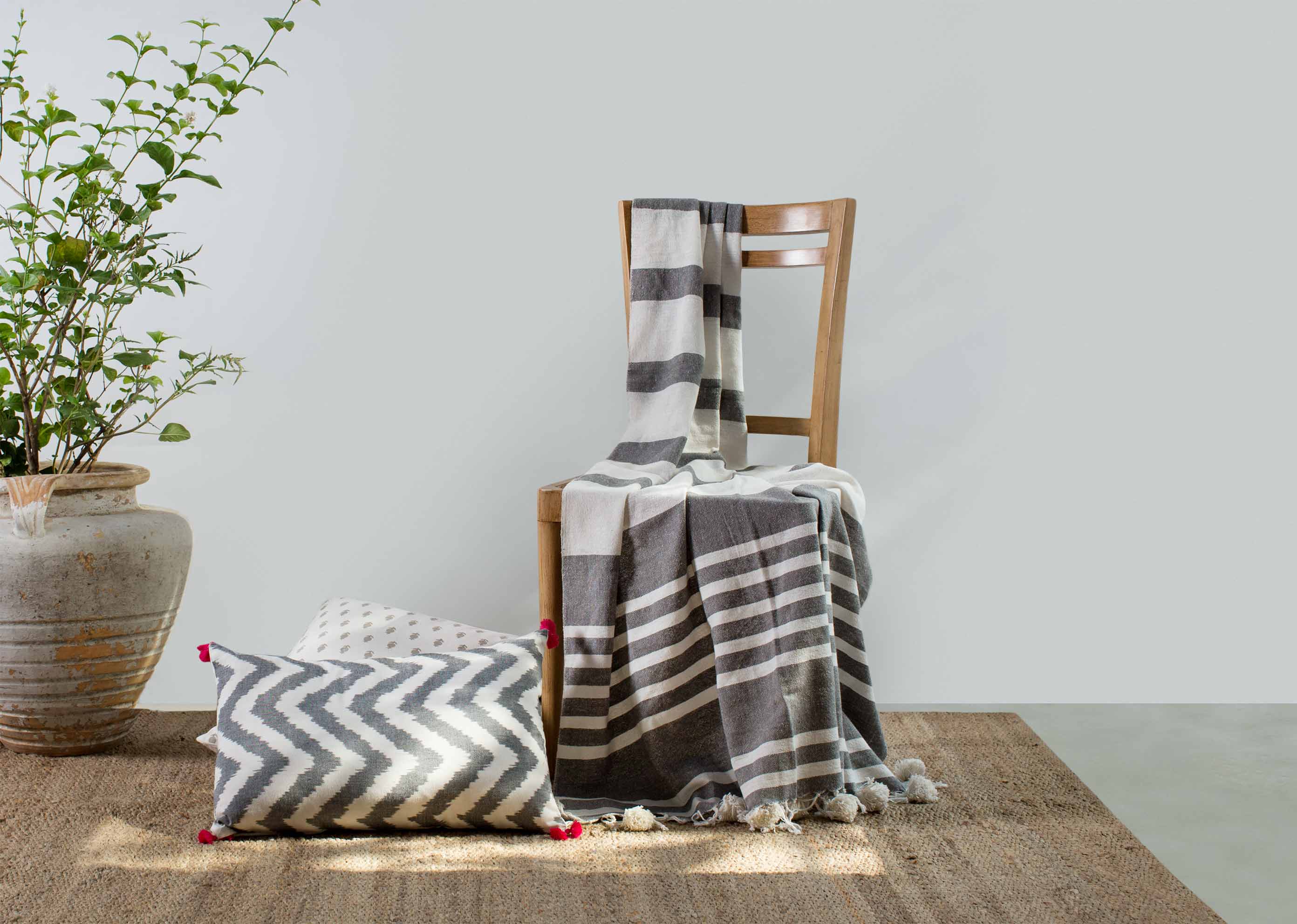 Woven Stripes Throw - Image 3
