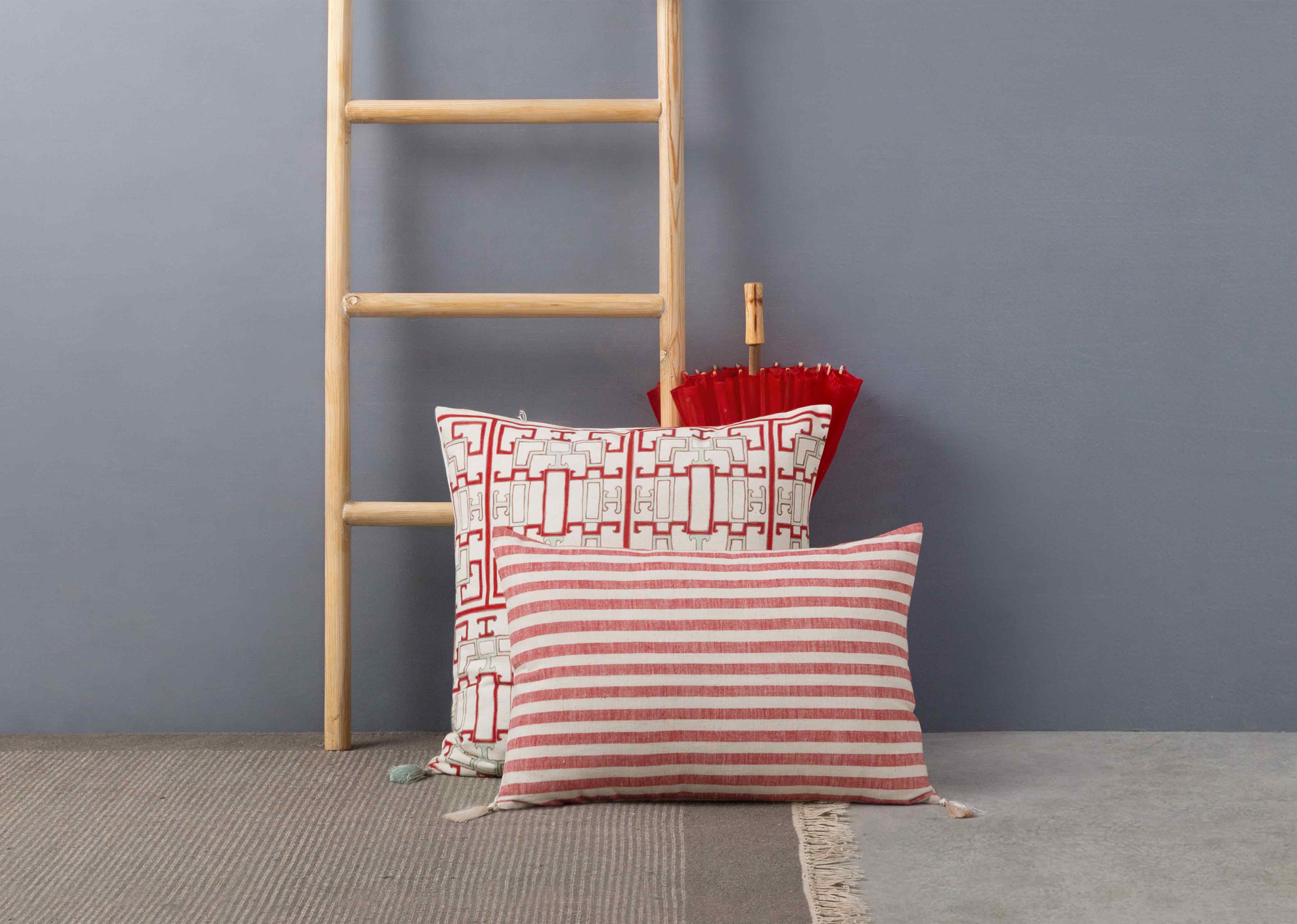 Yin Lumbar Pillow Cover - Image 3