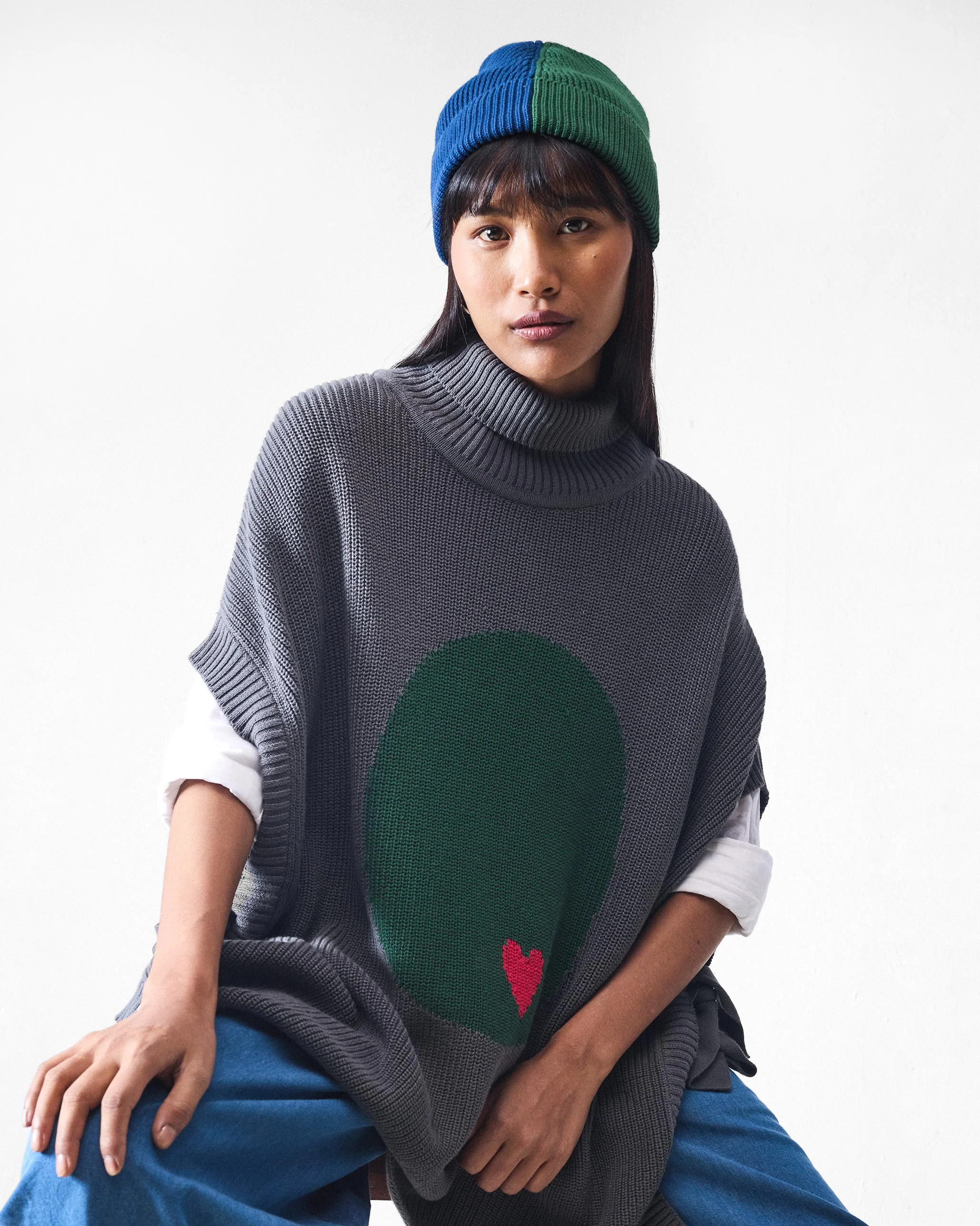 Yin-Yan Beanie - Green & Navy