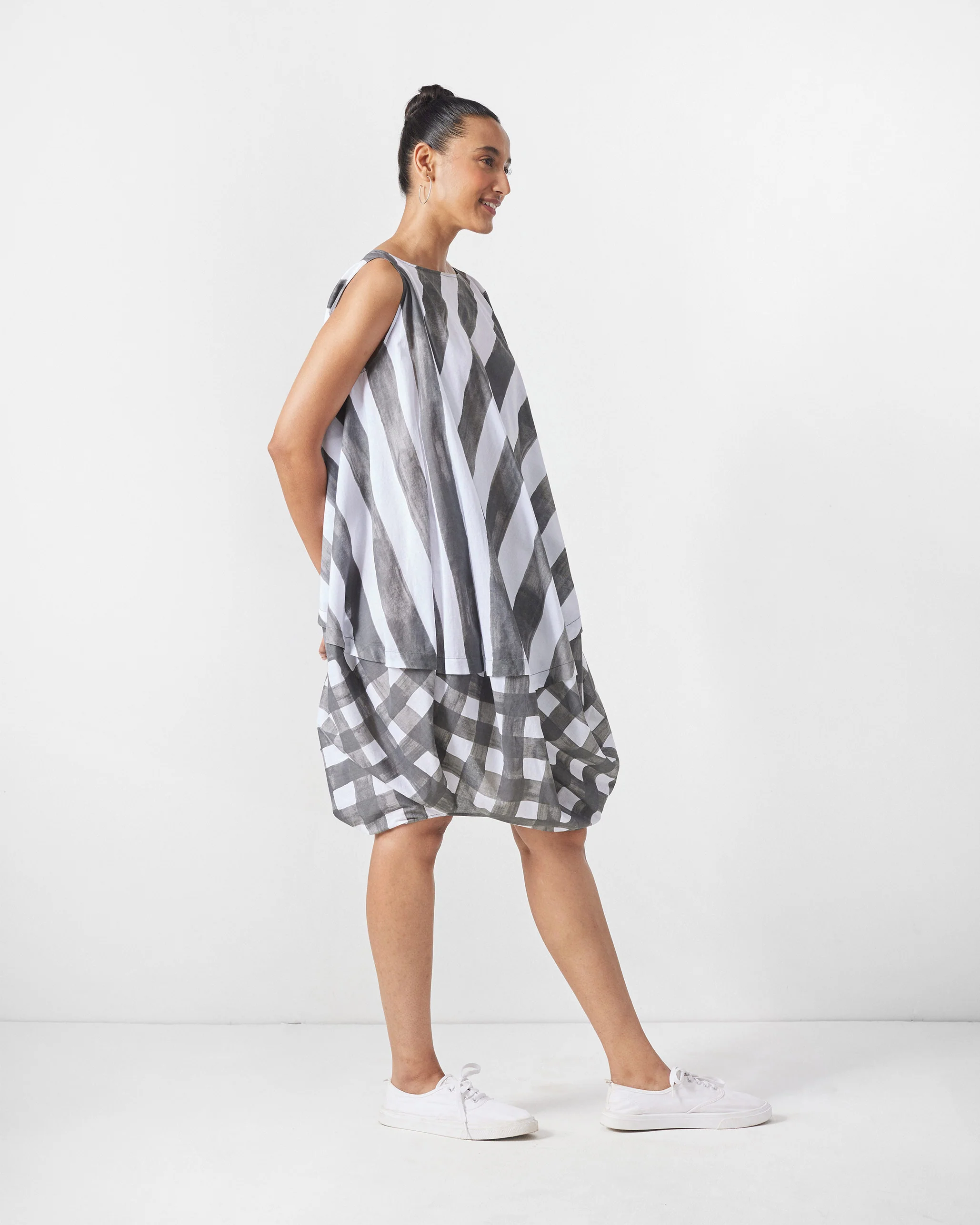 Yin Yan Dress - Charcoal & White Print - Image 3