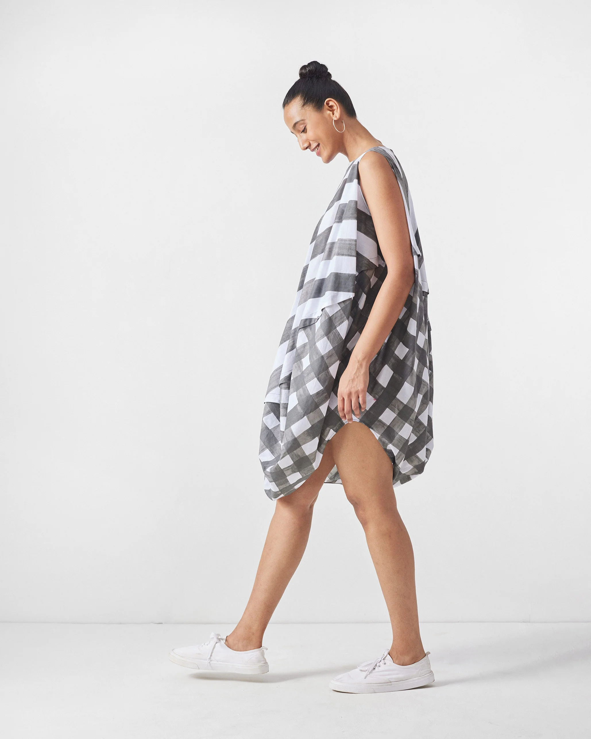 Yin Yan Dress - Charcoal & White Print - Image 4
