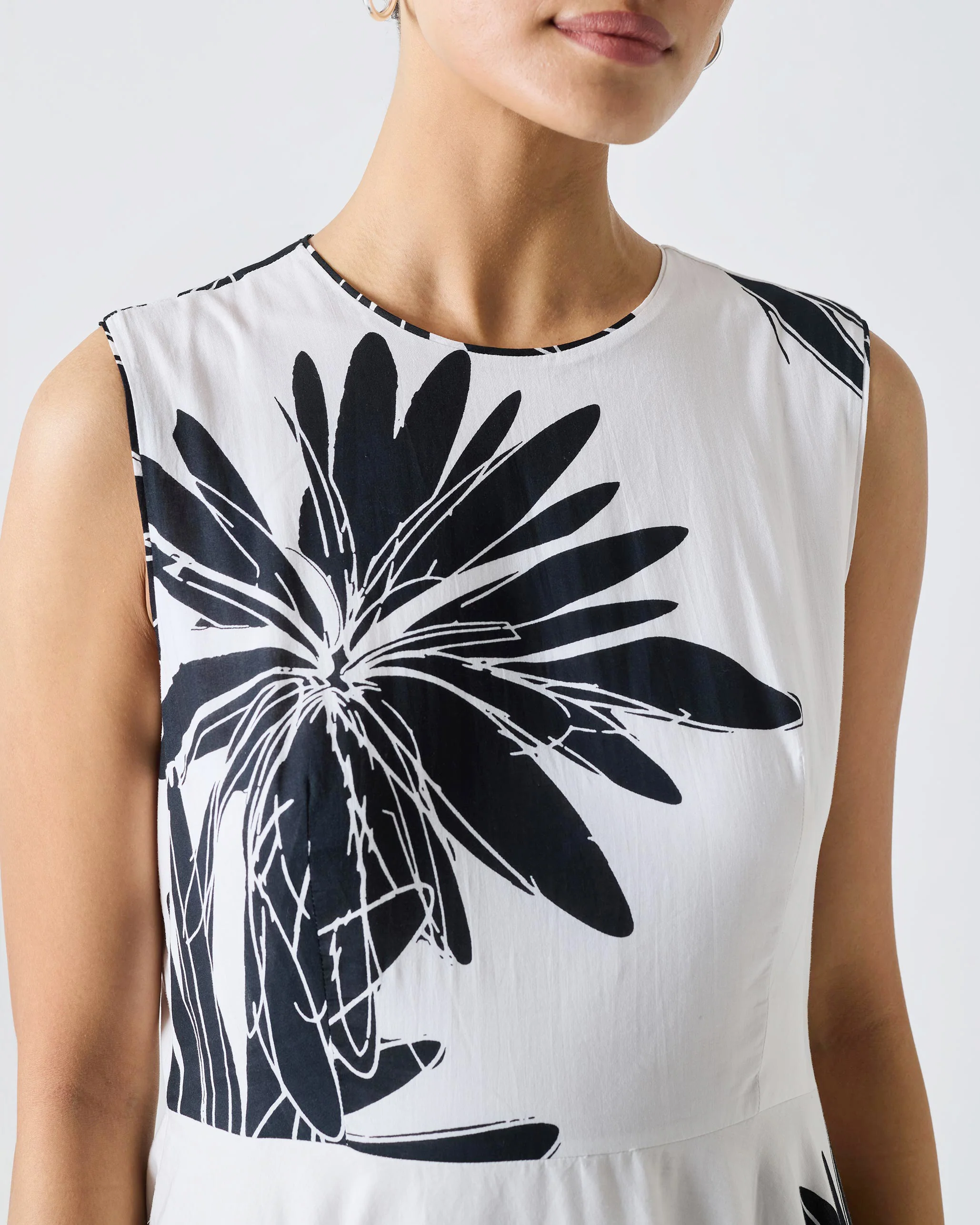 Yoroi Dress - Black & White Print - Image 3