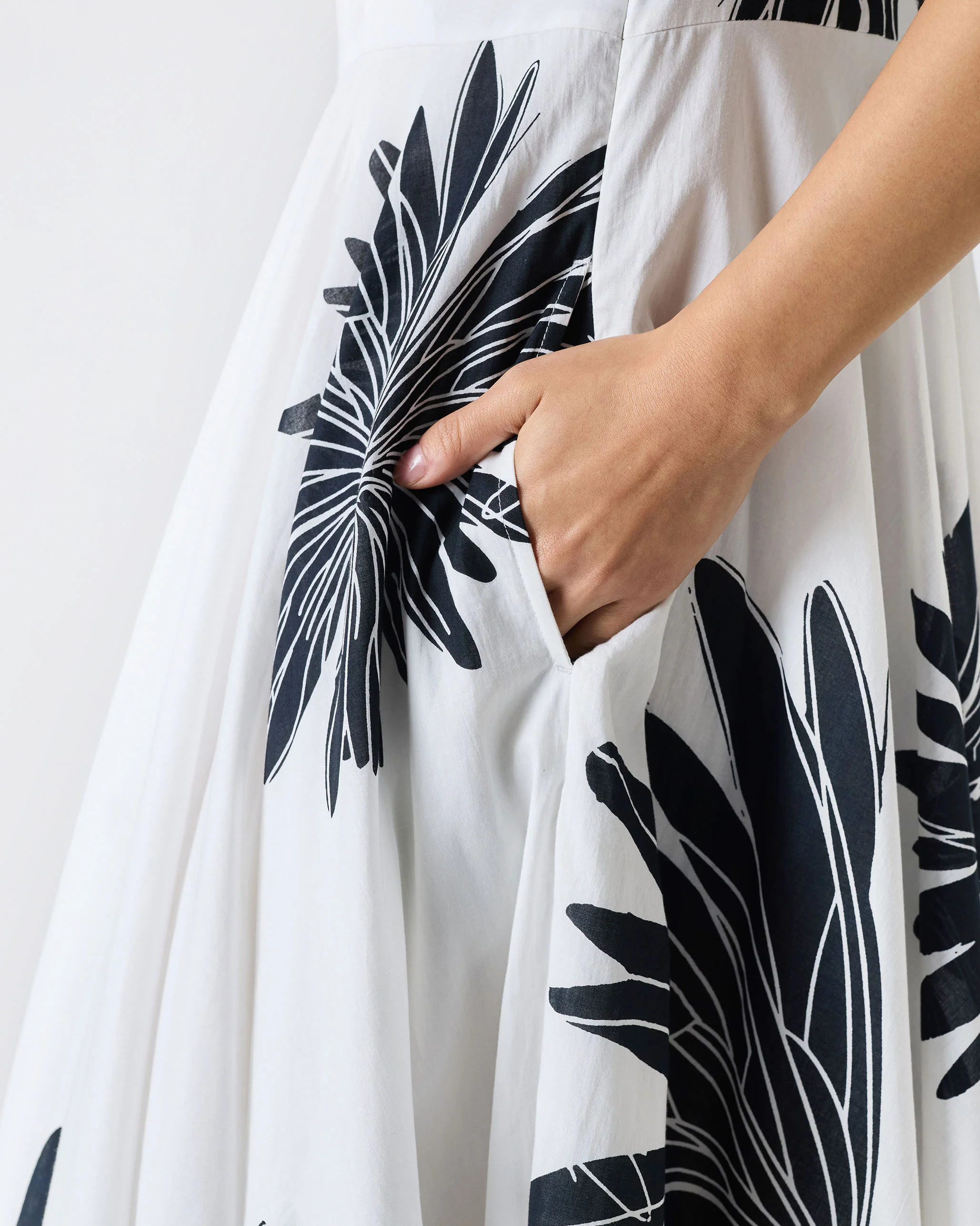 Yoroi Dress - Black & White Print - Image 4