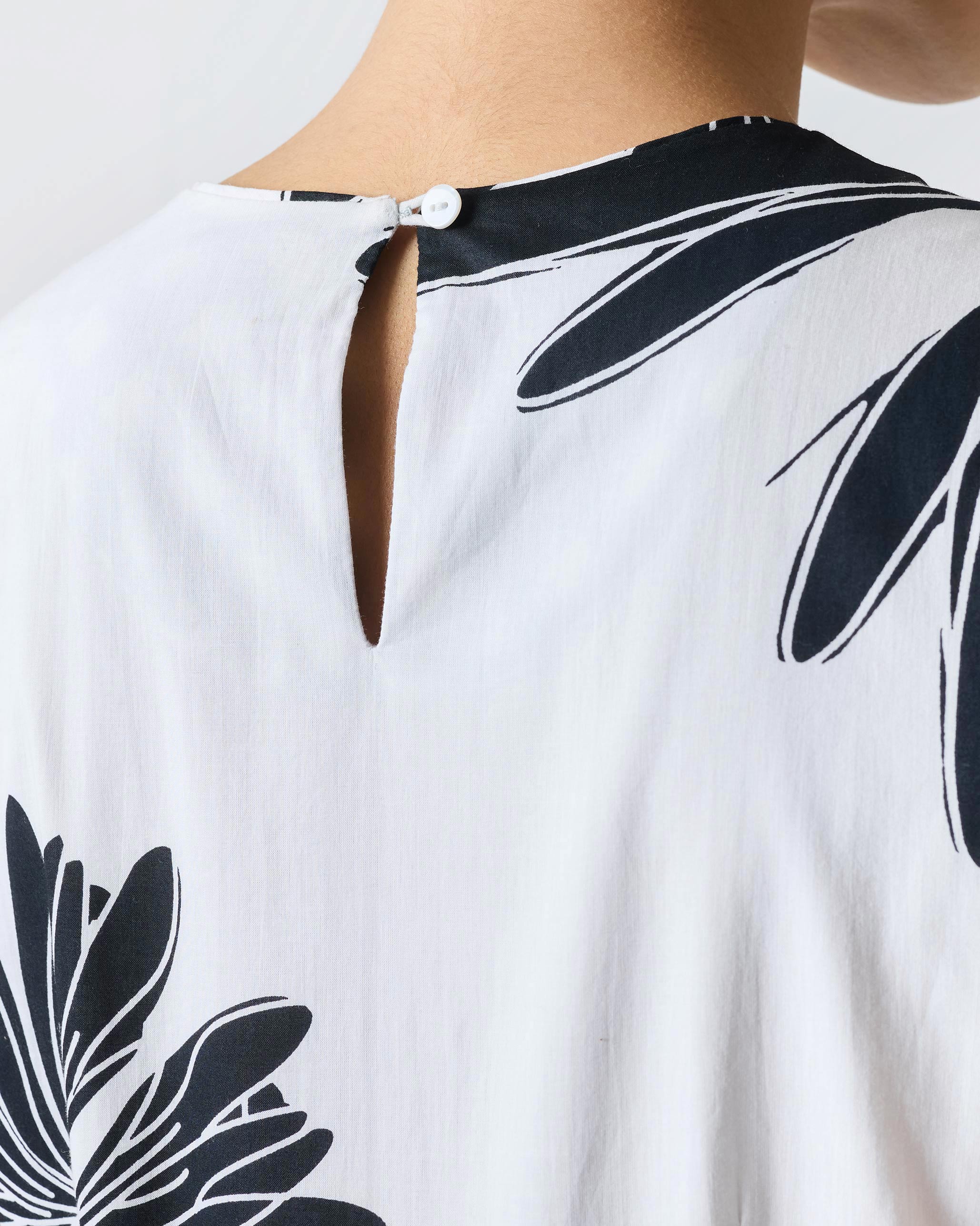 Yoroi Dress - Black & White Print - Image 5