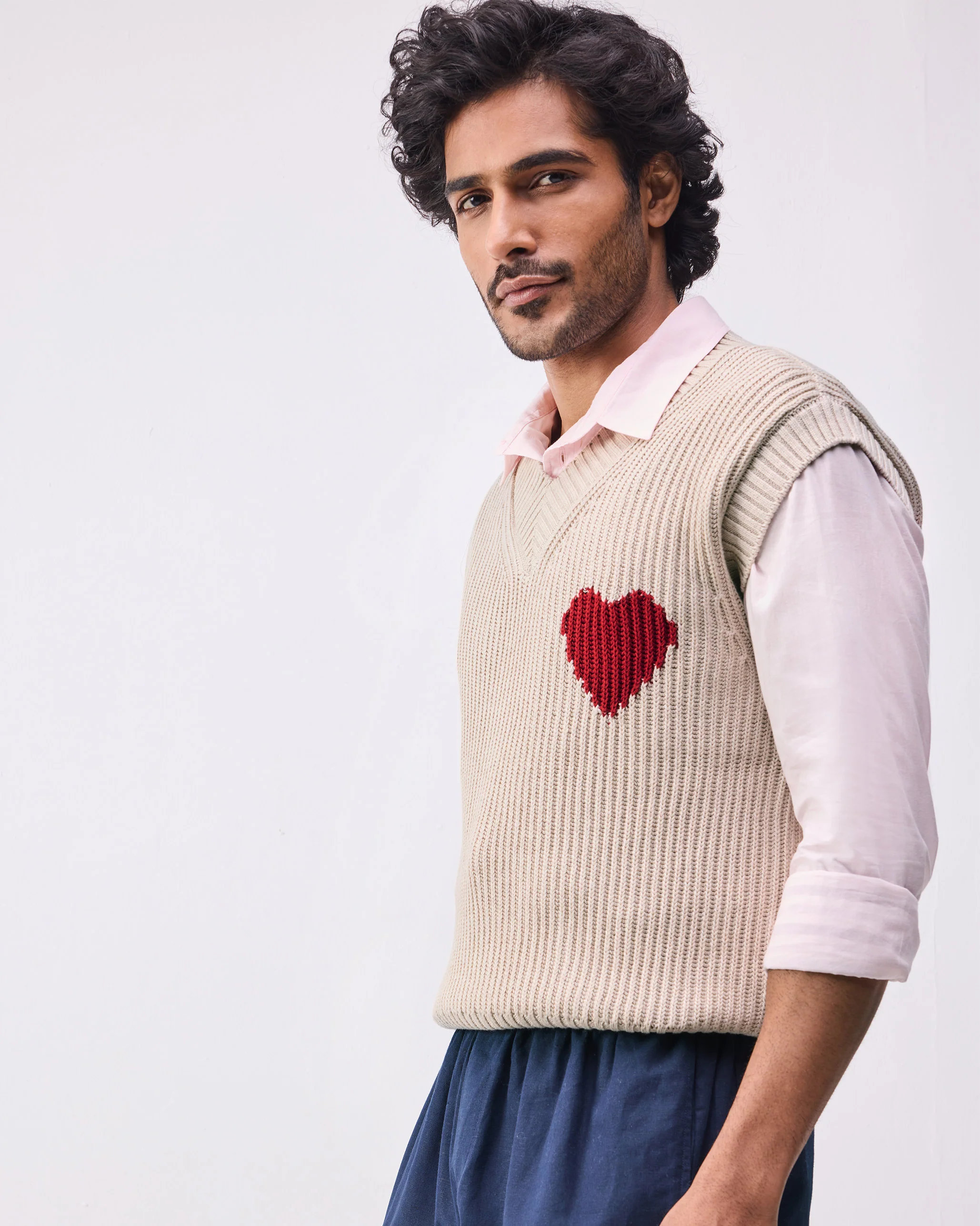 Yule V-neck Sweater - Oatmeal - Image 5