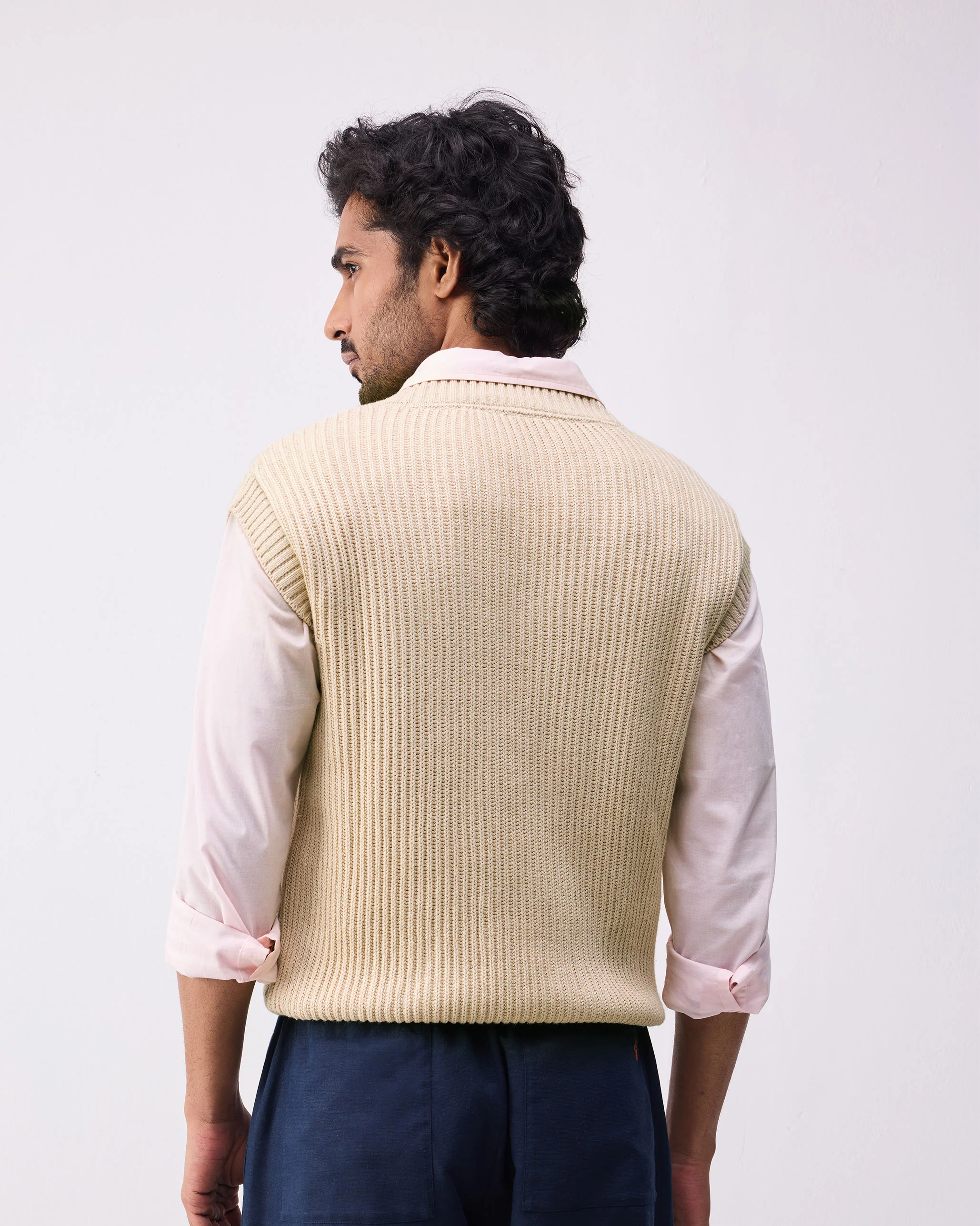 Yule V-neck Sweater - Oatmeal - Image 6