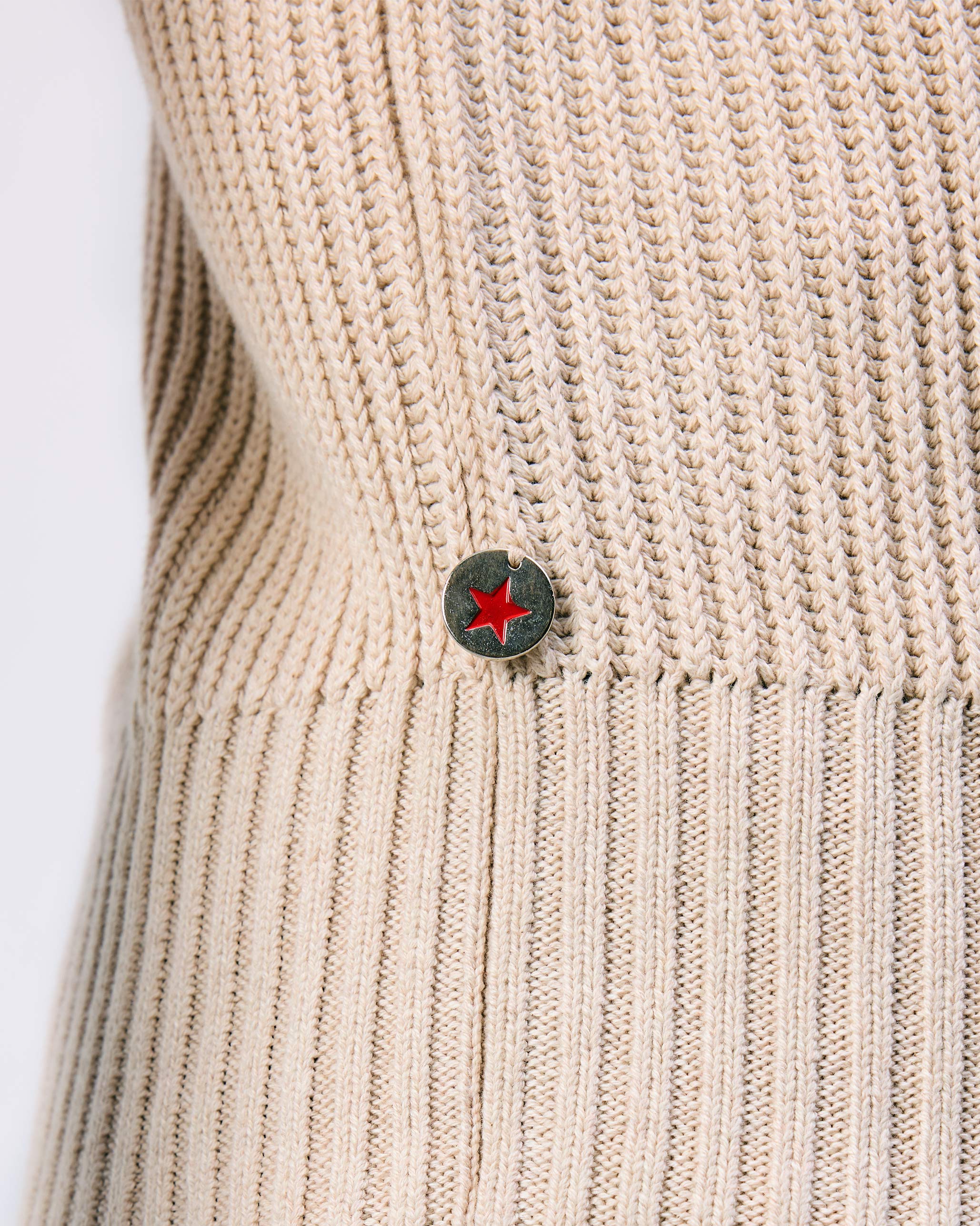 Yule V-neck Sweater - Oatmeal - Image 7